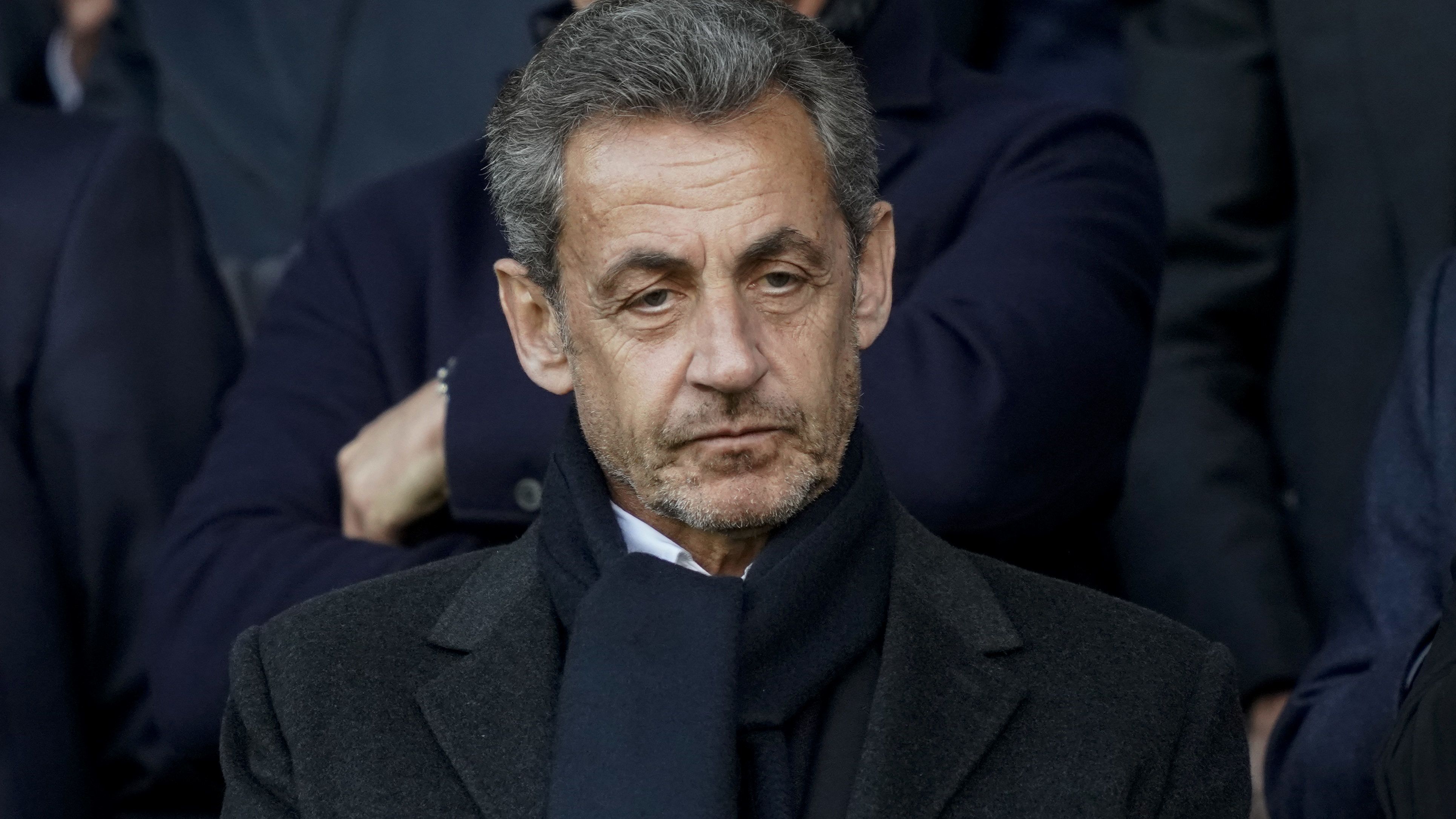 Bíróság elé állítják Sarkozyt korrupció gyanújával