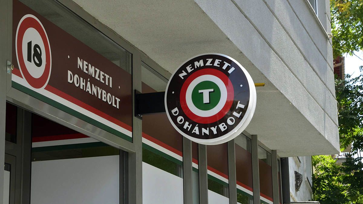 A Jobbik megszüntetné a dohányboltokban az ablaksötétítést
