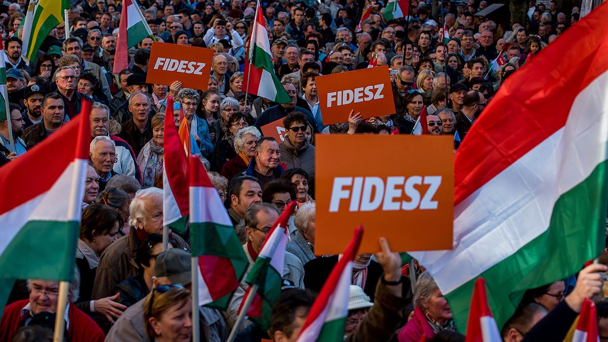 Elítélték cigányozásért, mégis őt indítja a Fidesz a XV. kerületben
