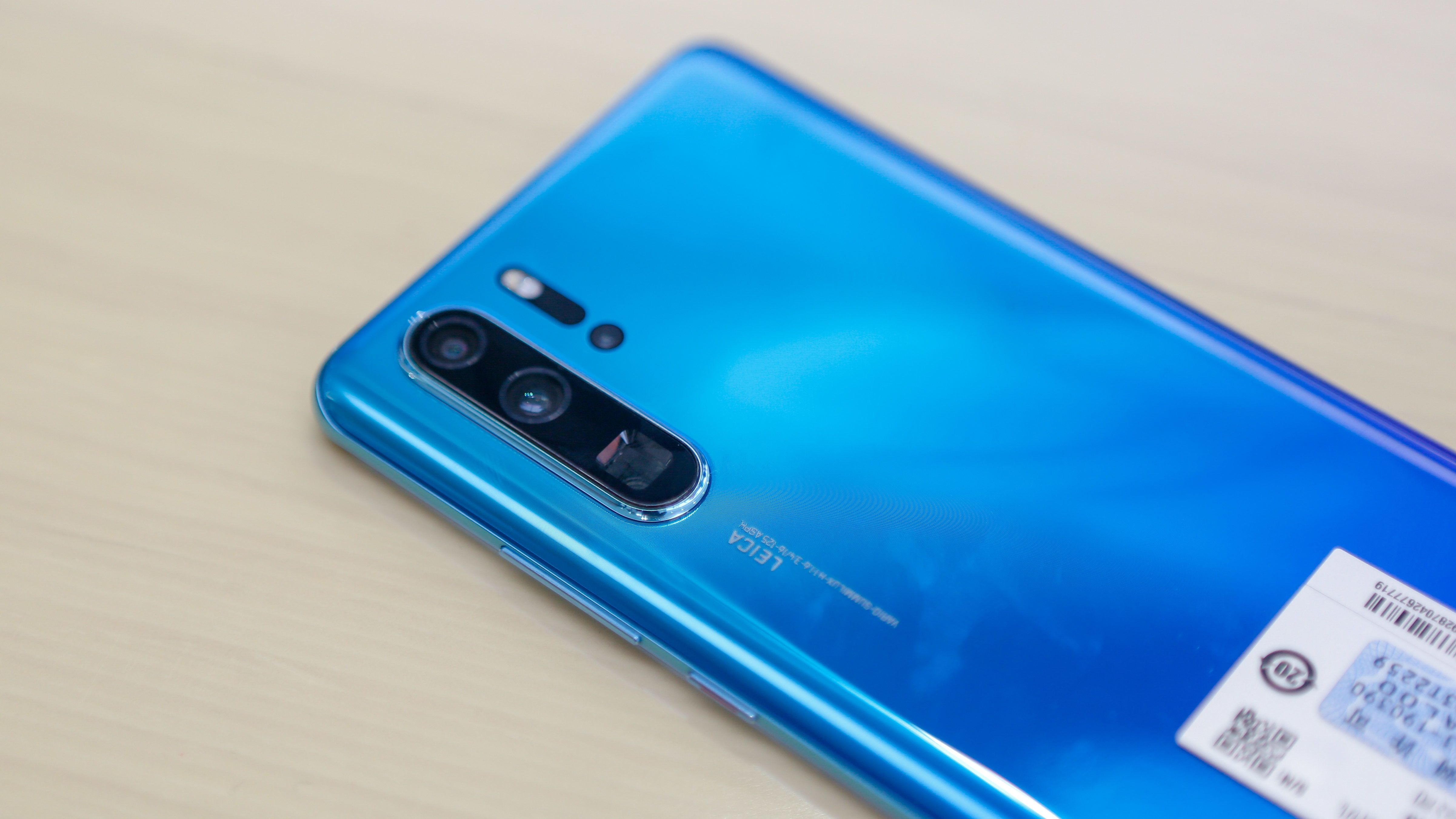 Kapkodtak a Huawei P30 mobilok után