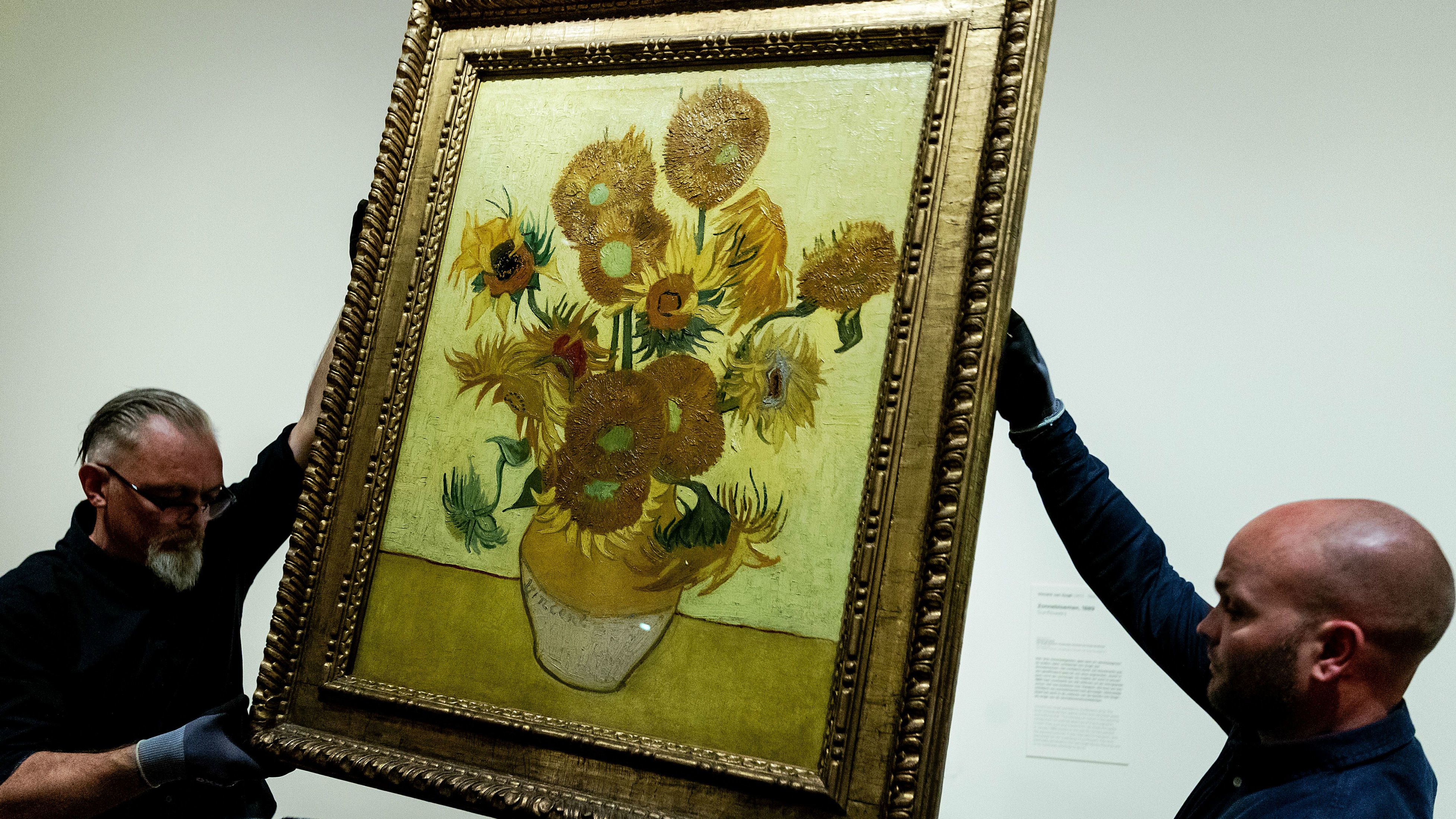 Egy hozzá nem értő gondnok miatt fakult meg Van Gogh híres festménye