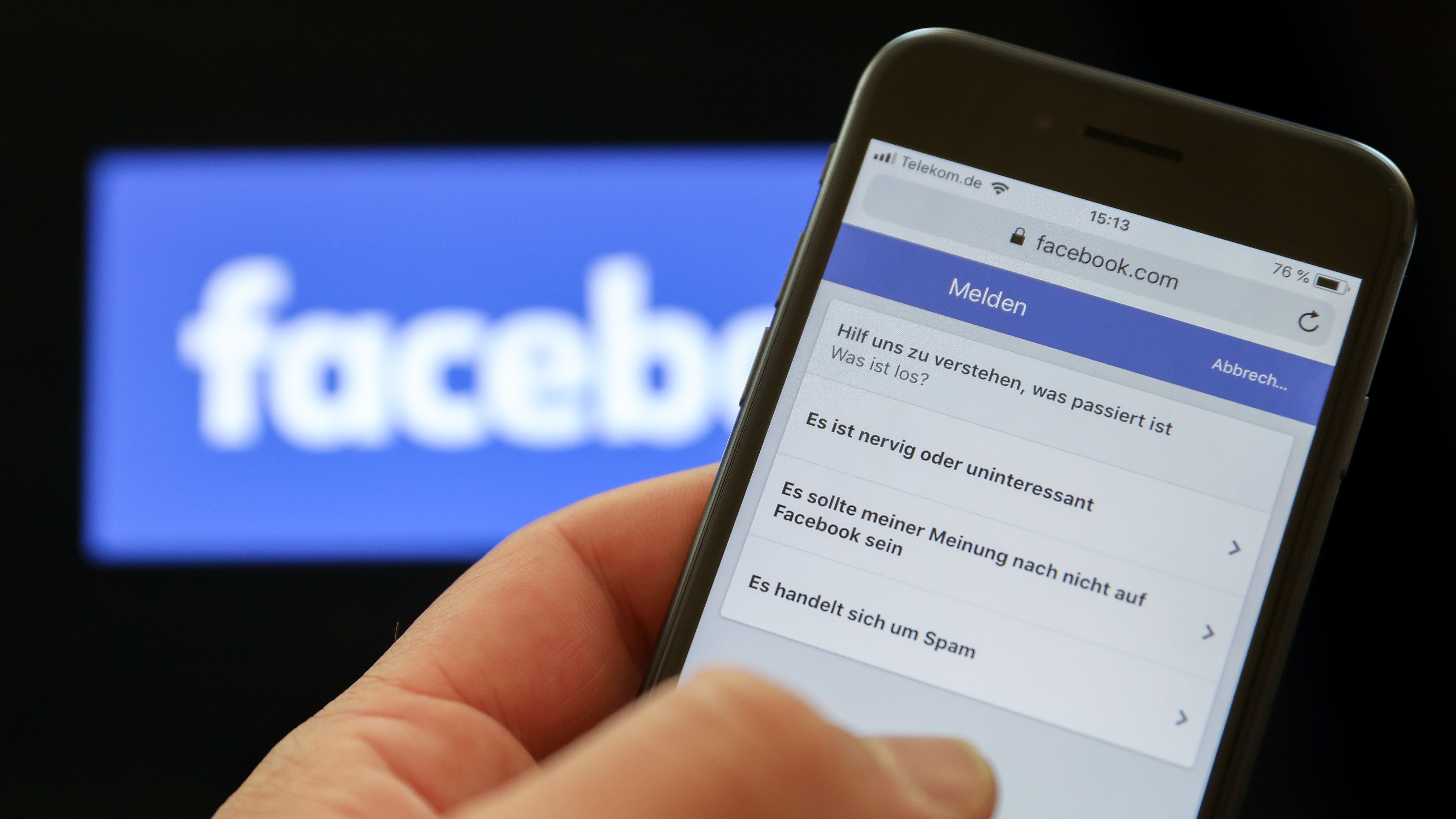 Kétmillió euróra büntették a Facebookot Németországban