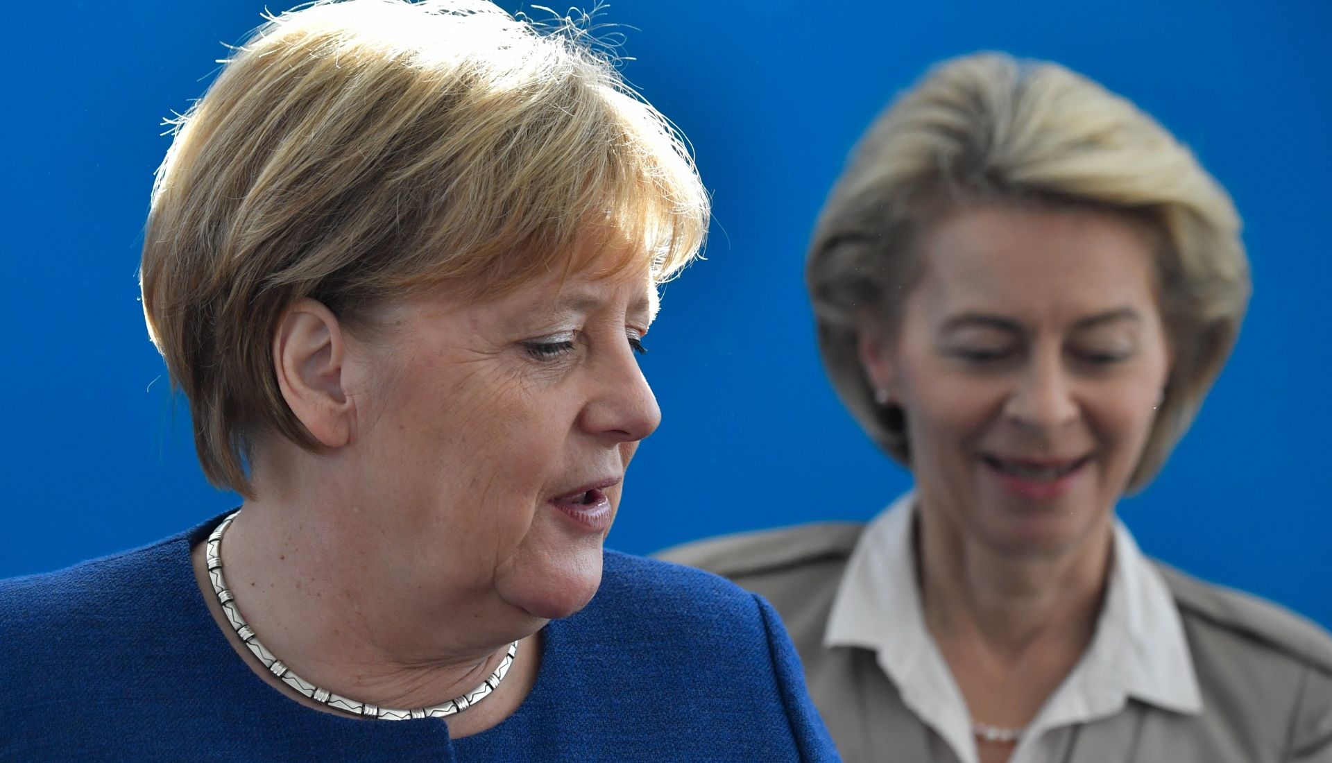 Merkel üdvözli von der Leyen jelölését, mégis tartózkodott