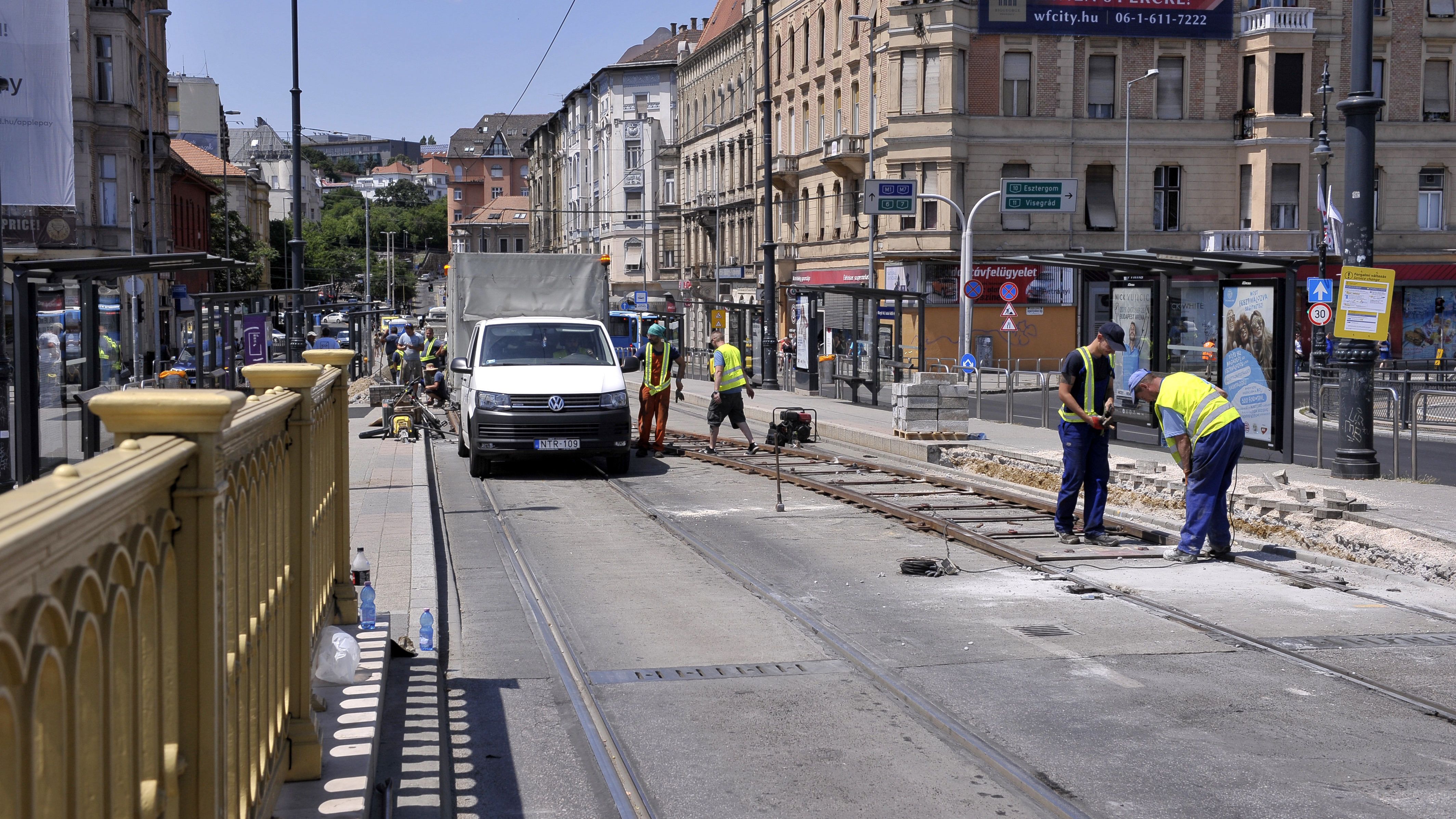 Megkezdték a Margit körúton is a 4-es, 6-os felújítását