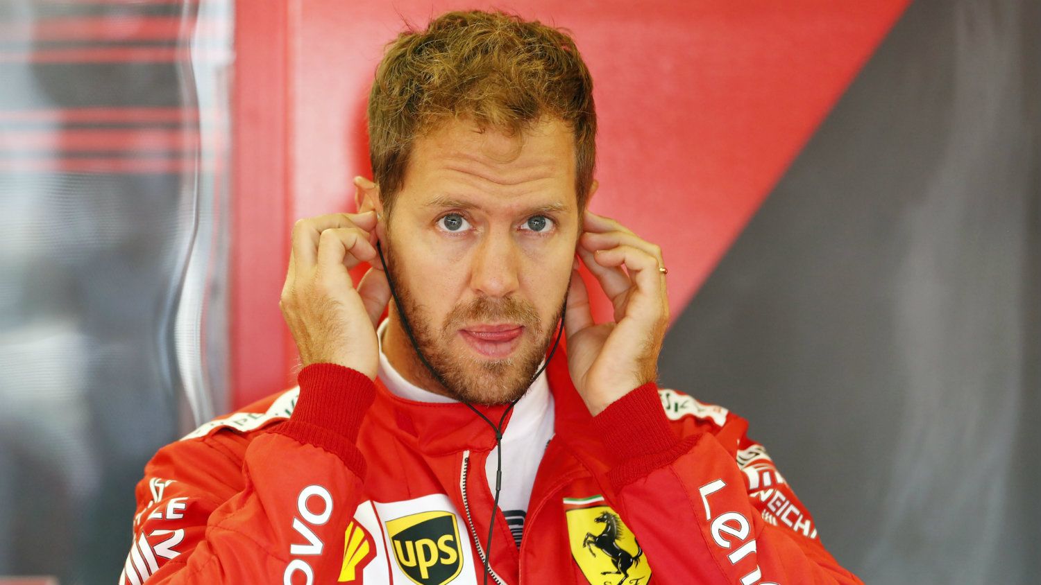 Vettel Verstappentől és a csapattól is bocsánatot kért a nagy hibája miatt