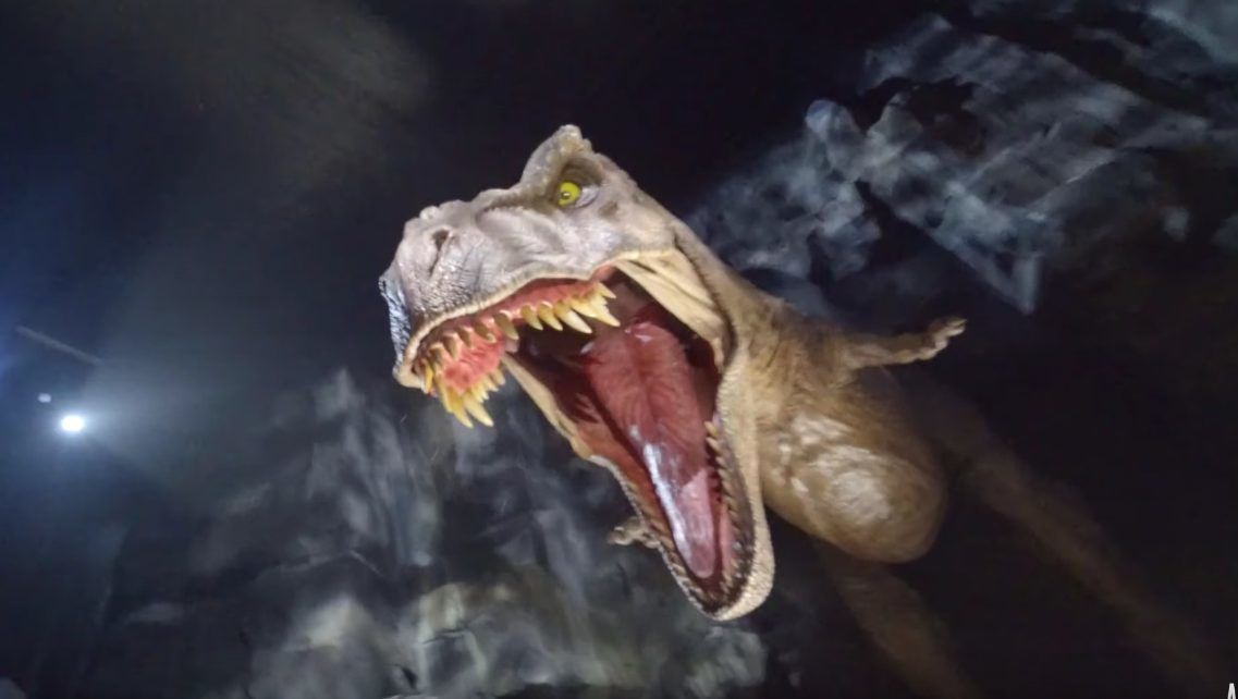Ha nincs pénzed elmenni Hollywoodba, itt a videó a Jurassic World extralátványos dinószafarijáról