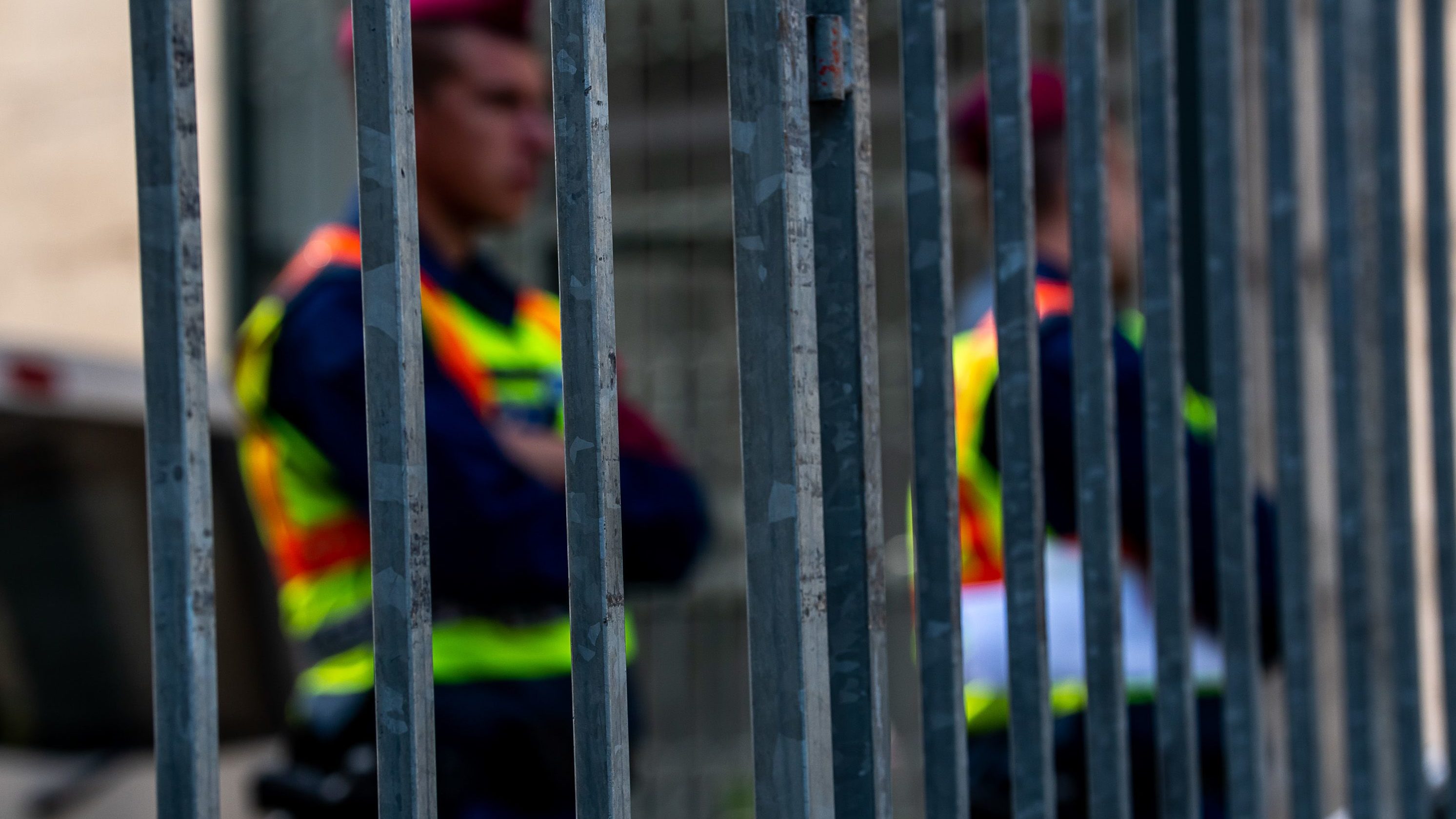 Zúgolódnak a rendvédelmisek, óriási létszámhiány a rendőröknél