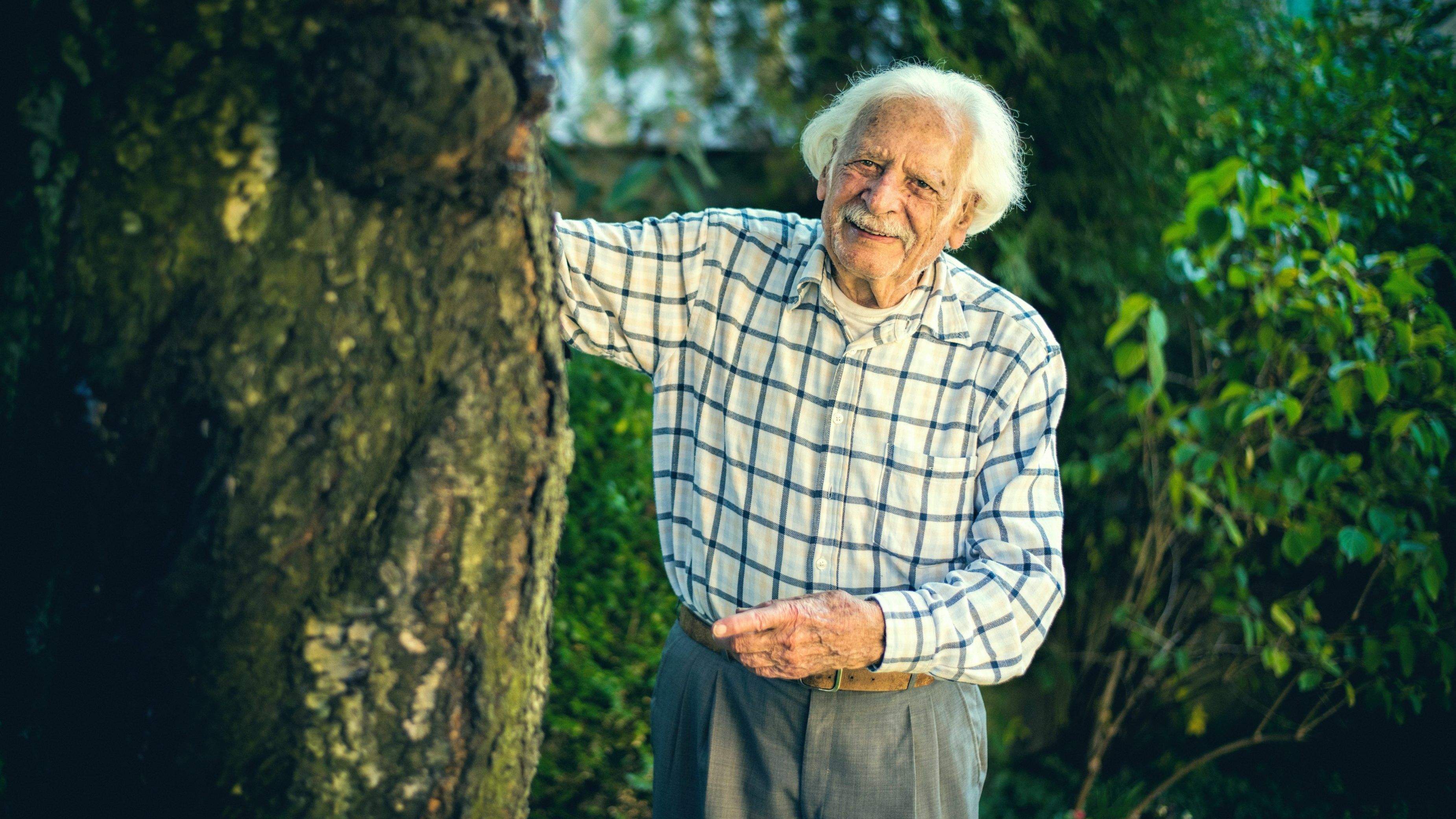 A hosszú élet titkáról mesél a 100 éves Bálint gazda