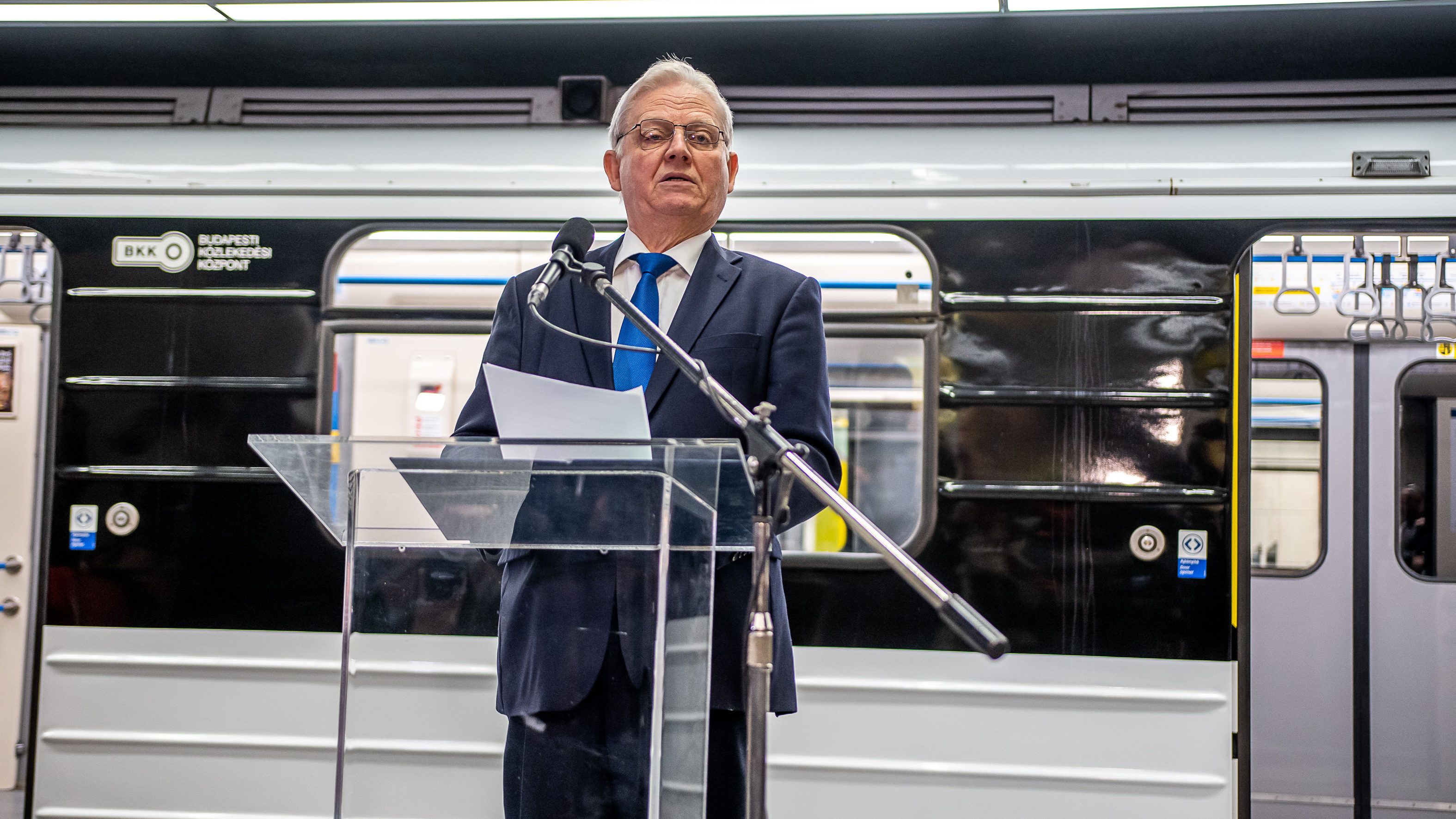 Tarlós szerint közröhej a metrónak nevezett HÉV, de ő felel a változtatásért