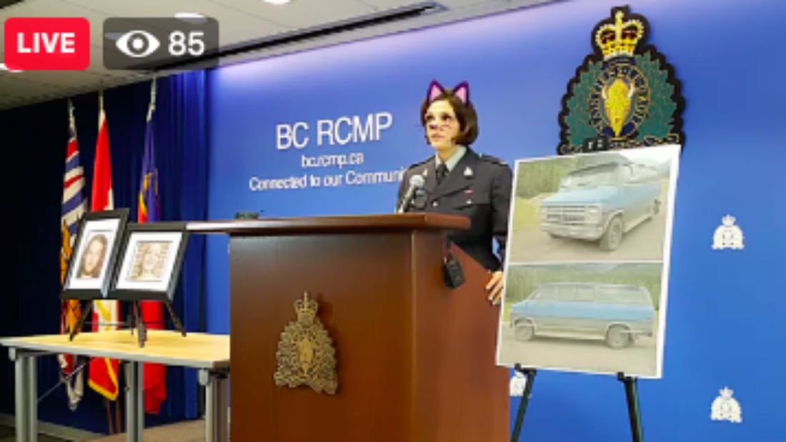 Cicás filterrel közvetített egy kettős gyilkosságról szóló sajtótájékoztatót a kanadai rendőrség