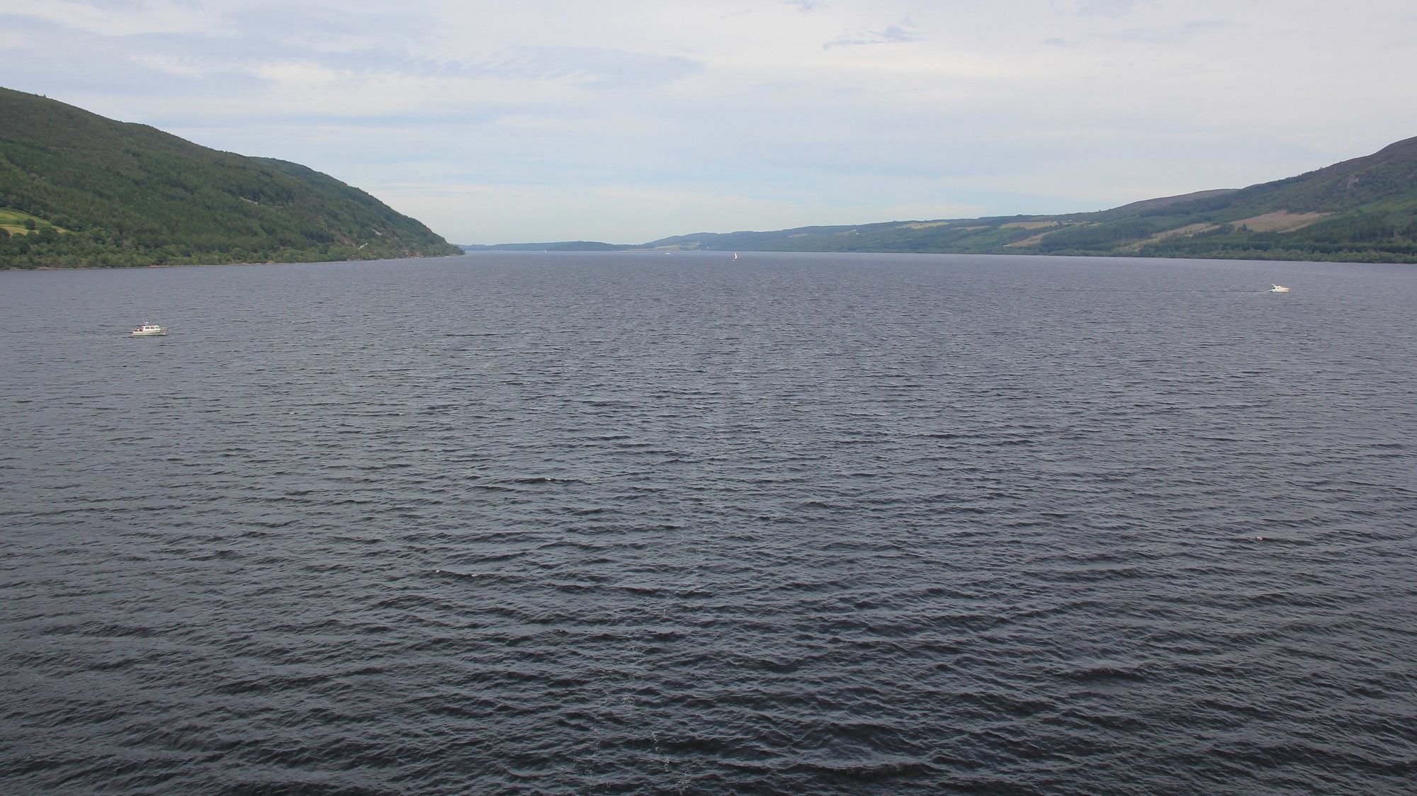 Tízezrek rohamoznák meg Loch Nesst, hogy megkeressék a szörnyet