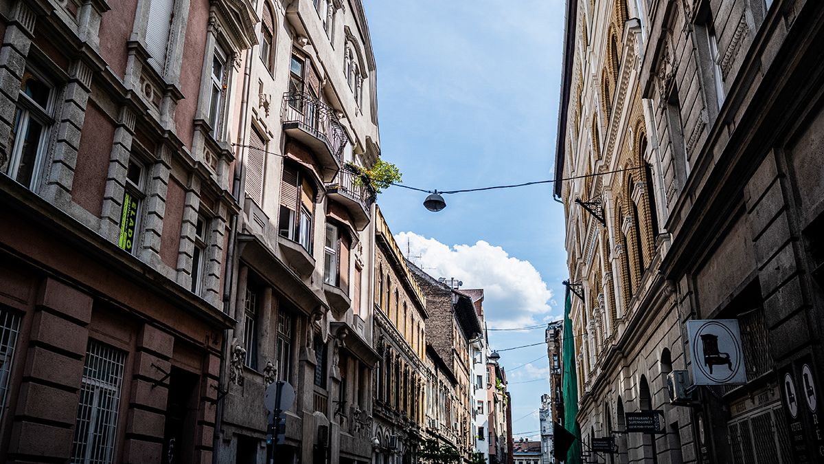 Futurisztikus sugárutat terveztek a Dob utca helyére, ma is látszik a nyoma