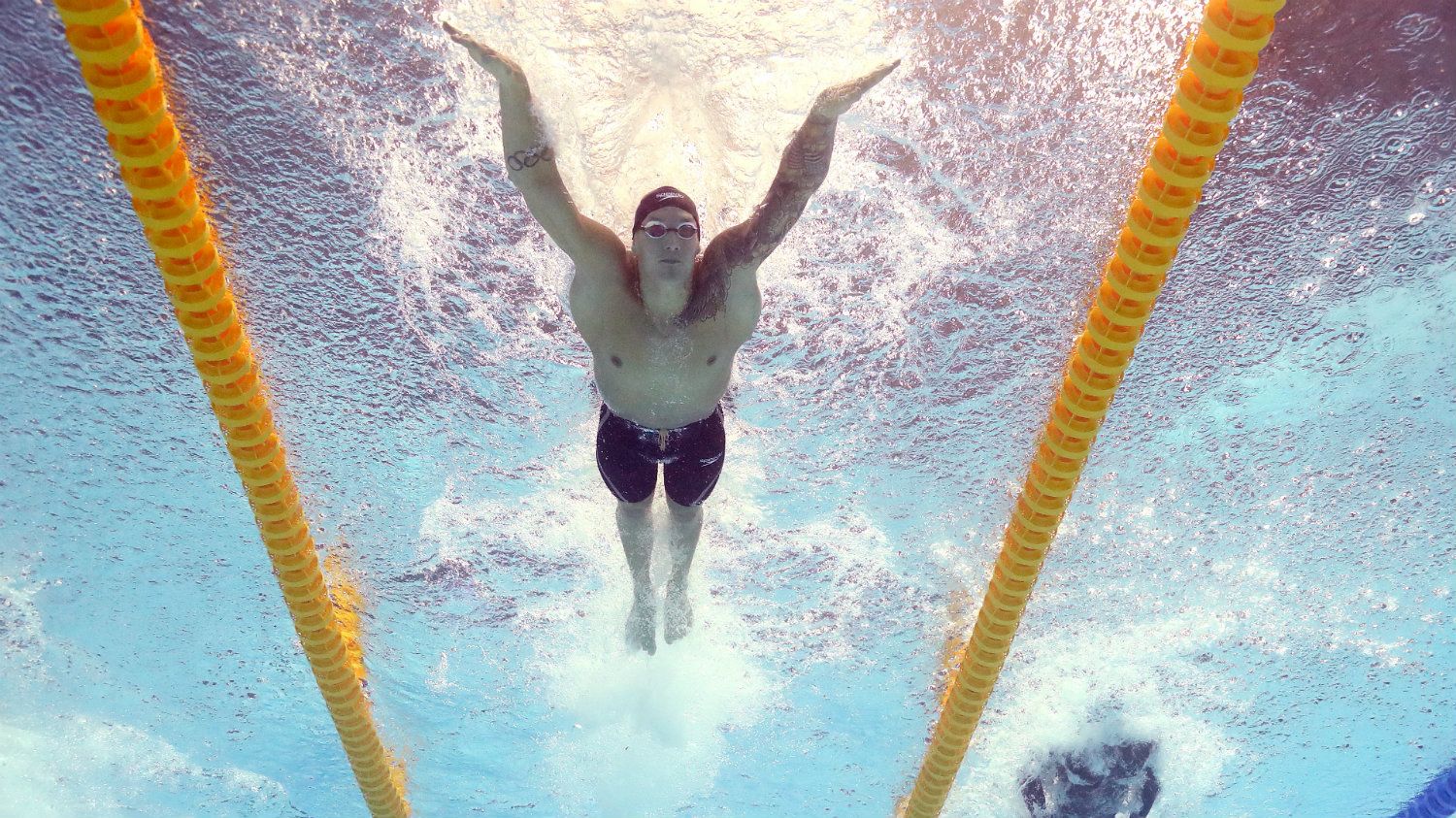 Phelps Dresselnek is gratulált, miután megdöntötte a rekordját