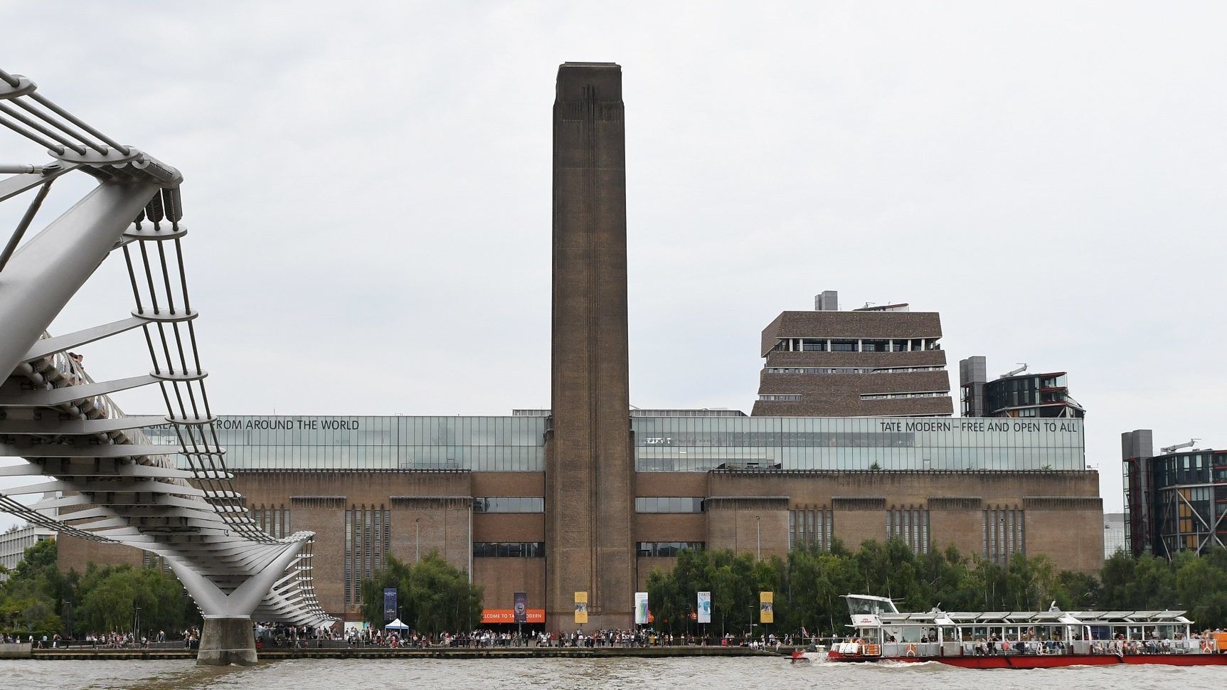 Lelöktek egy kisfiút a Tate Modern kilátóteraszáról