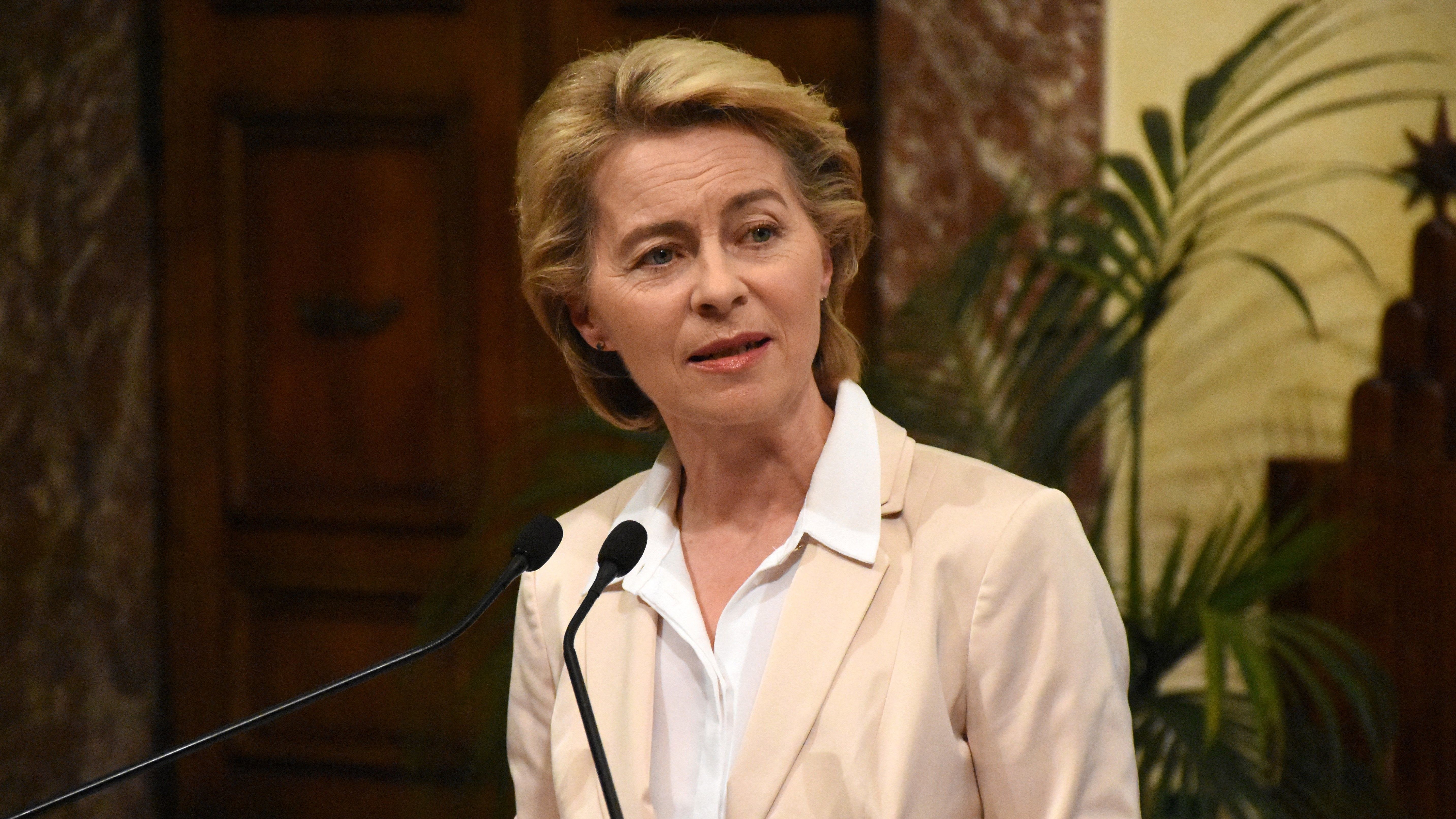 Von der Leyen minisztériuma 150 millió eurót költött tanácsadókra