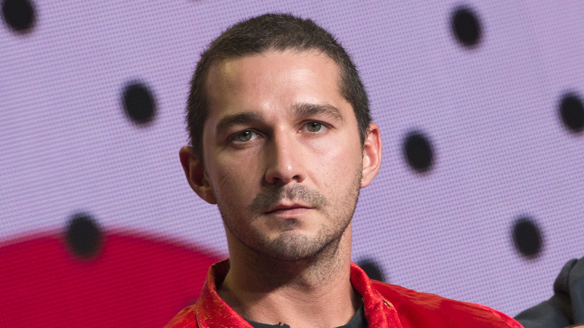 Még sosem láttunk bele ennyire Shia LaBeouf életébe