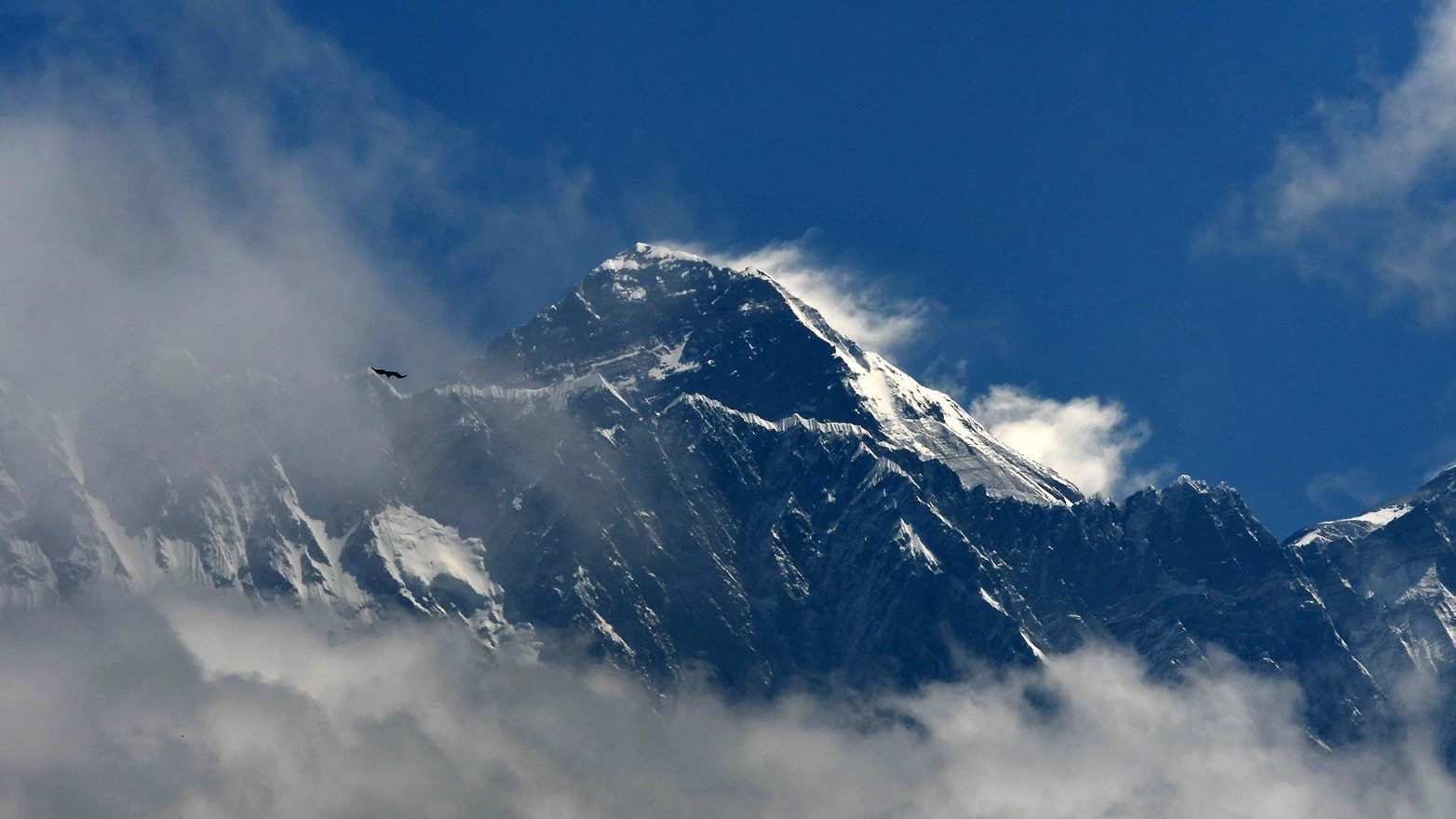 Nepál jelentősen szigorítaná a Mount Everest megmászásának feltételeit