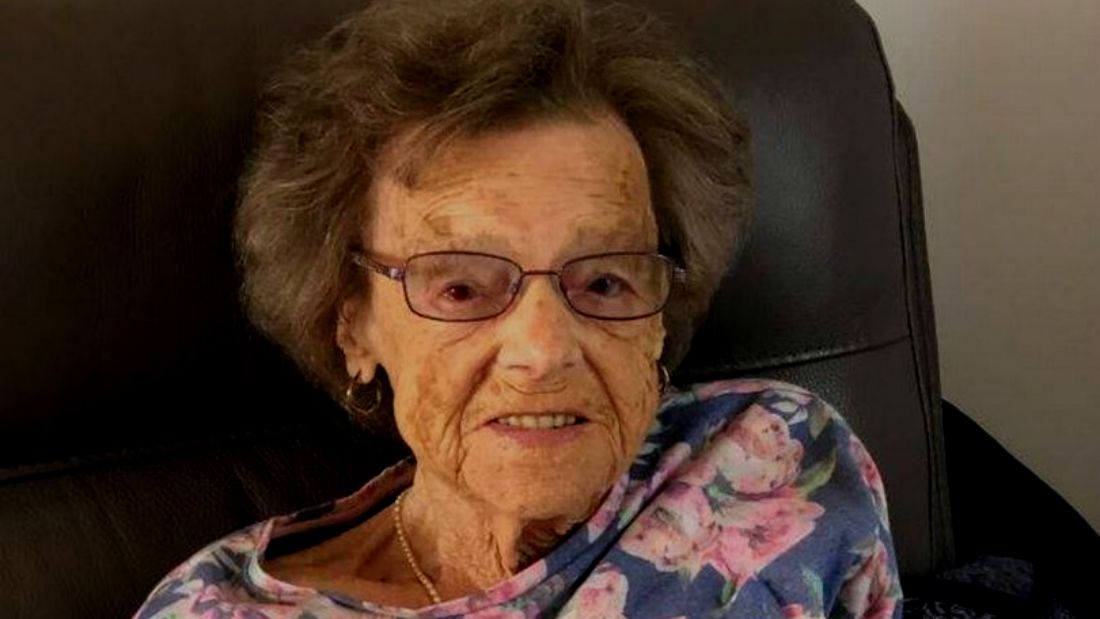 Összetört a szíve, meghalt egy 93 éves brit asszony, miután betörtek a házába
