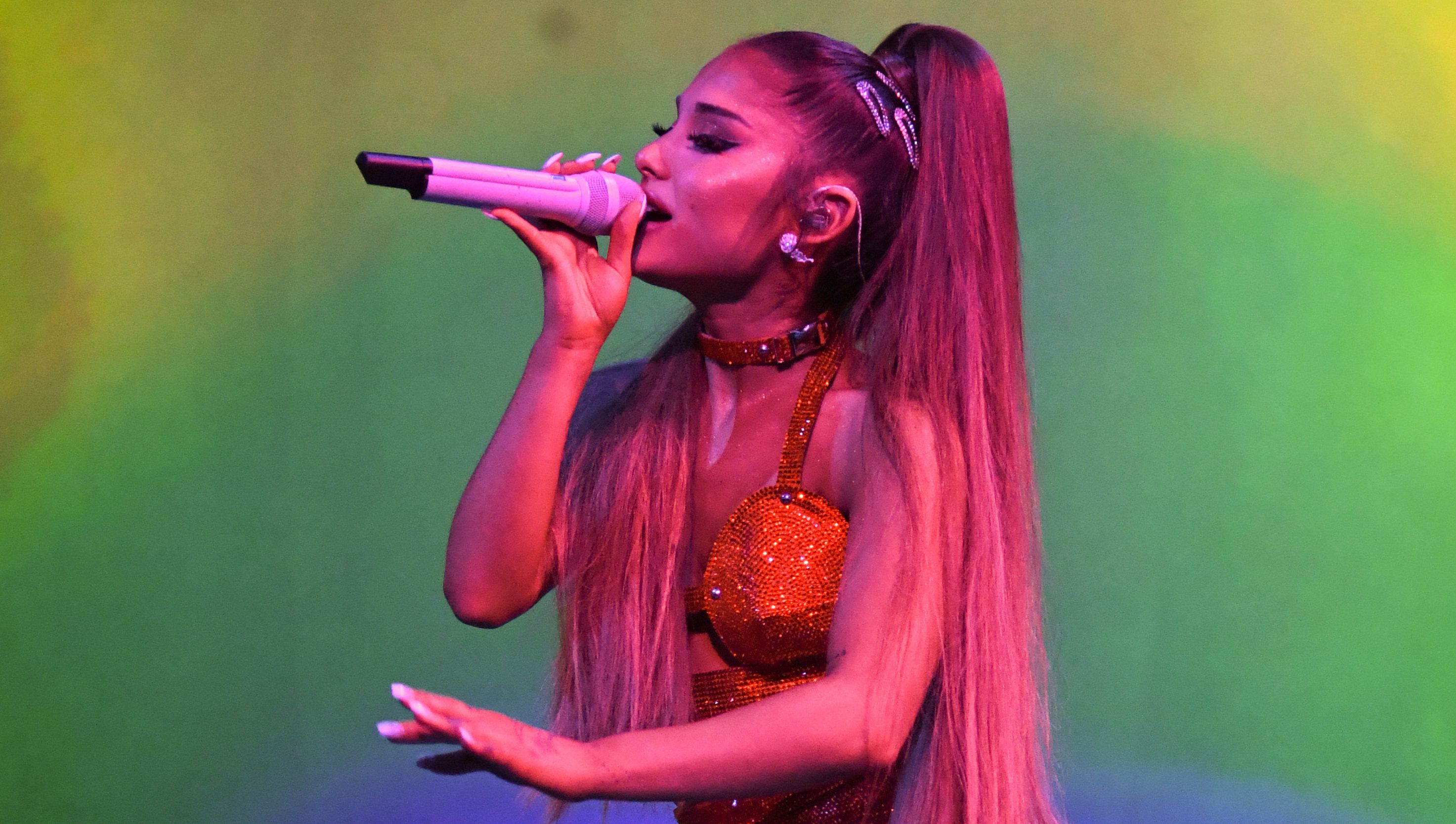 Két évvel a robbantás után, Ariana Grande a Pride miatt visszatért Manchesterbe