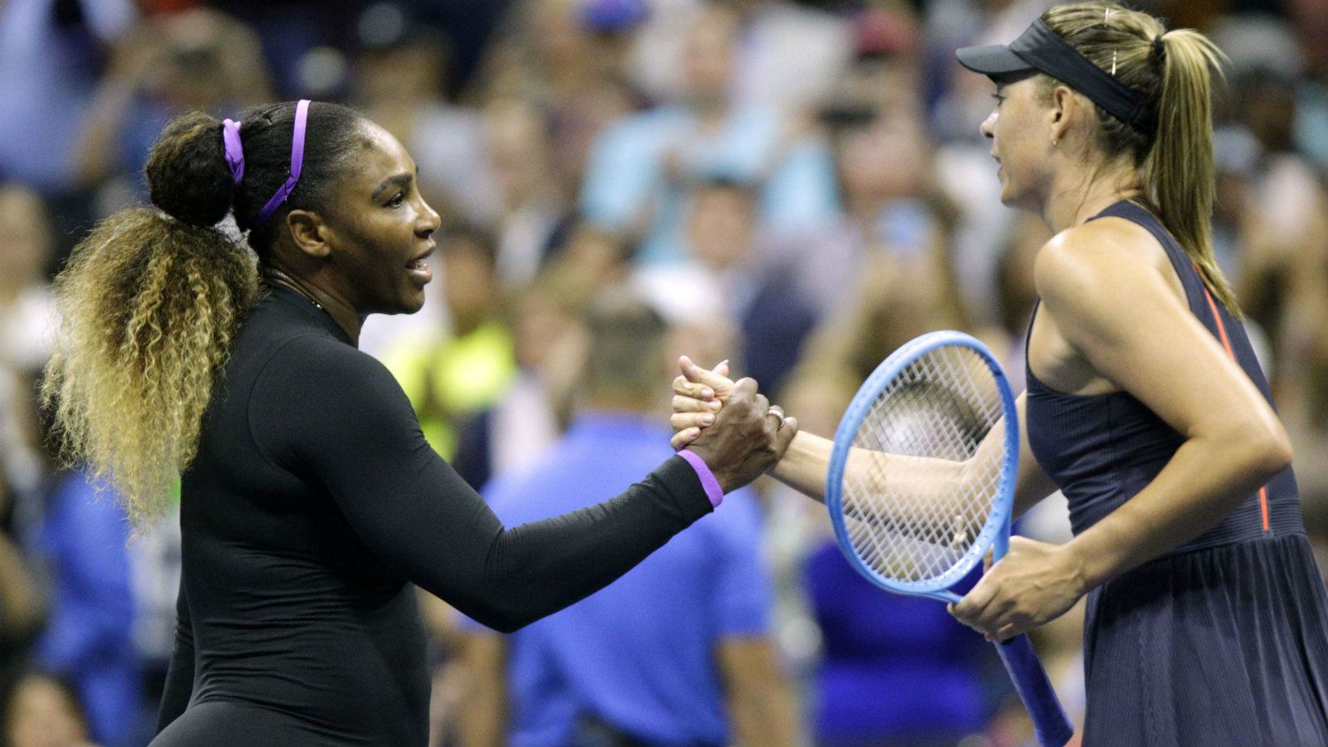 Serena Williams lemosta a pályáról Sarapovát a US Openen