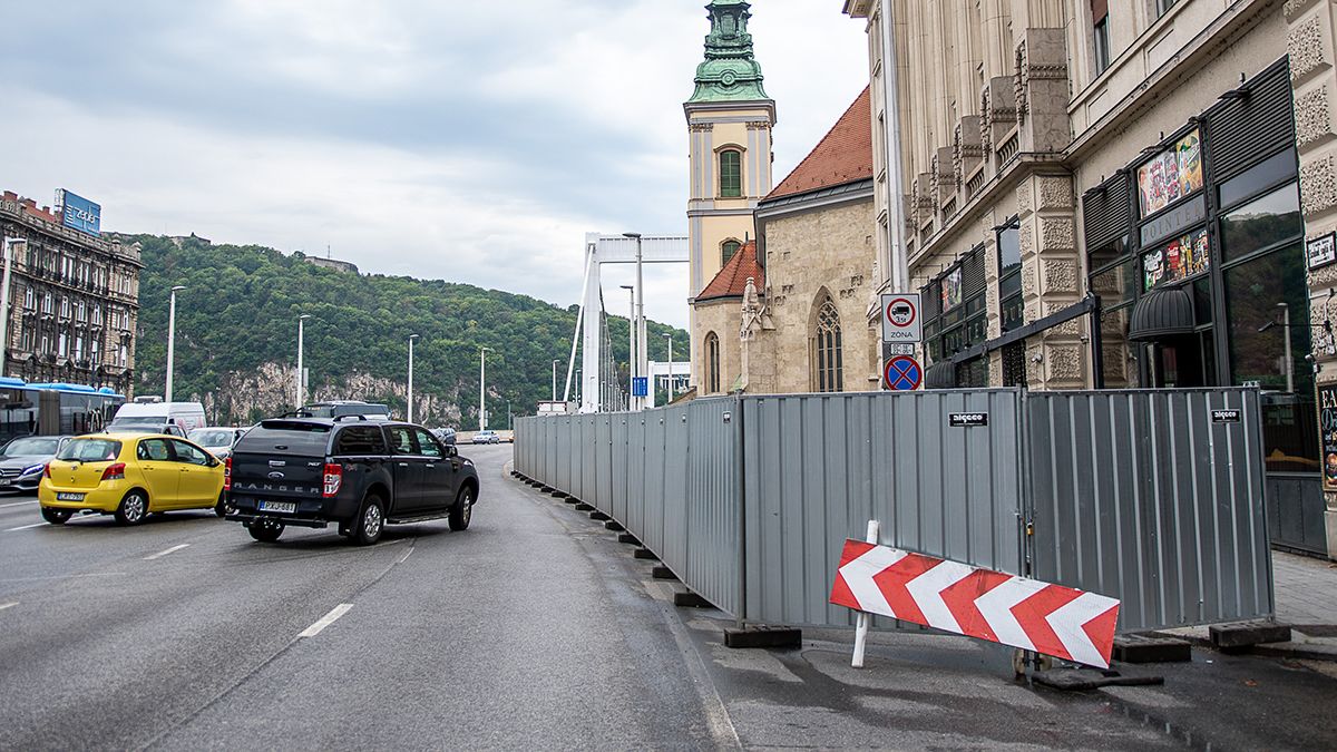 Maradnak a dugók, a Hableány balesete is késleltette az alagútfúrást a belvárosban