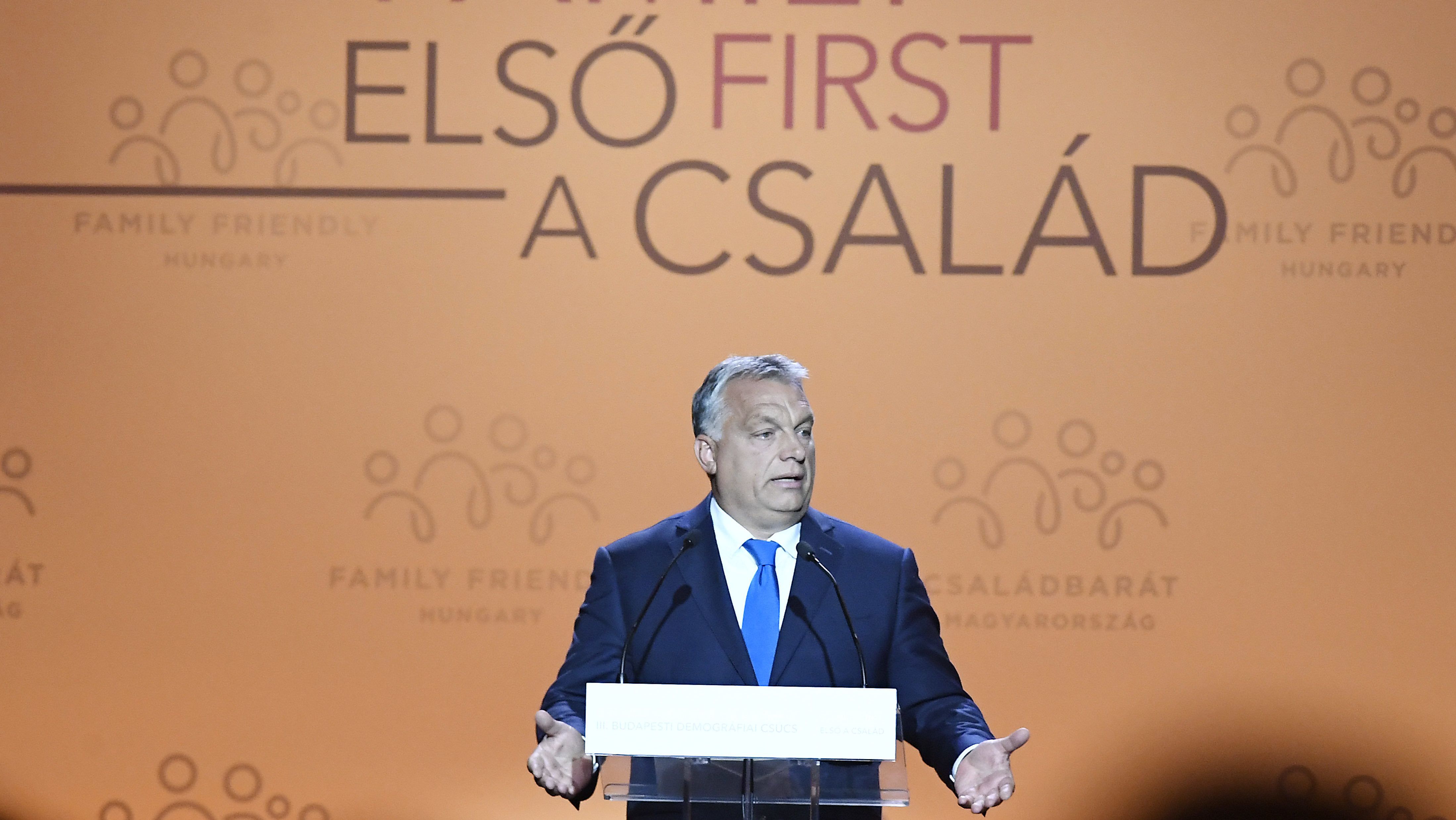 Orbán Viktor háborúja a népességfogyással és a történelemmel