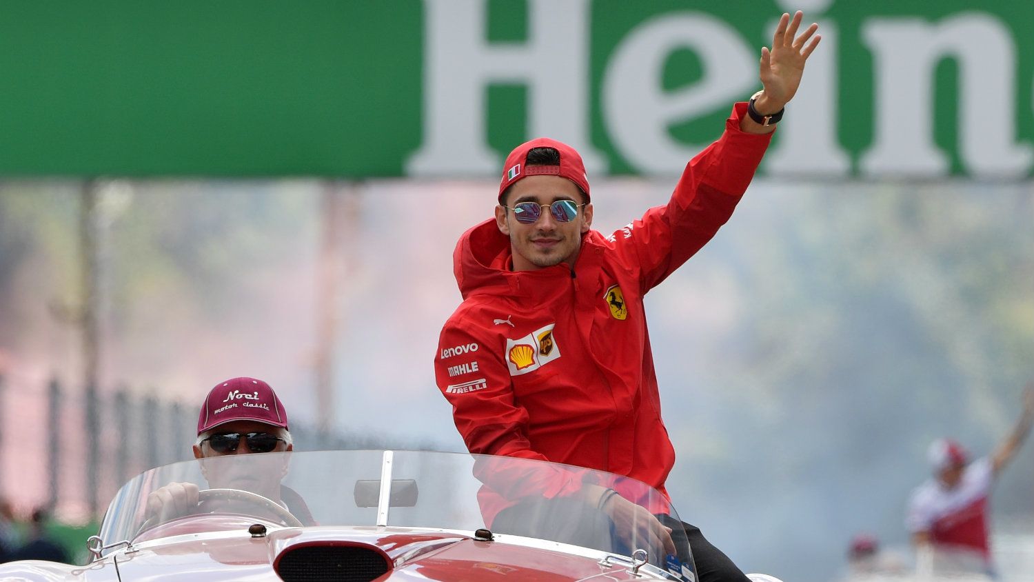 Leclerc duplázott, megtörte a Ferrari monzai átkát