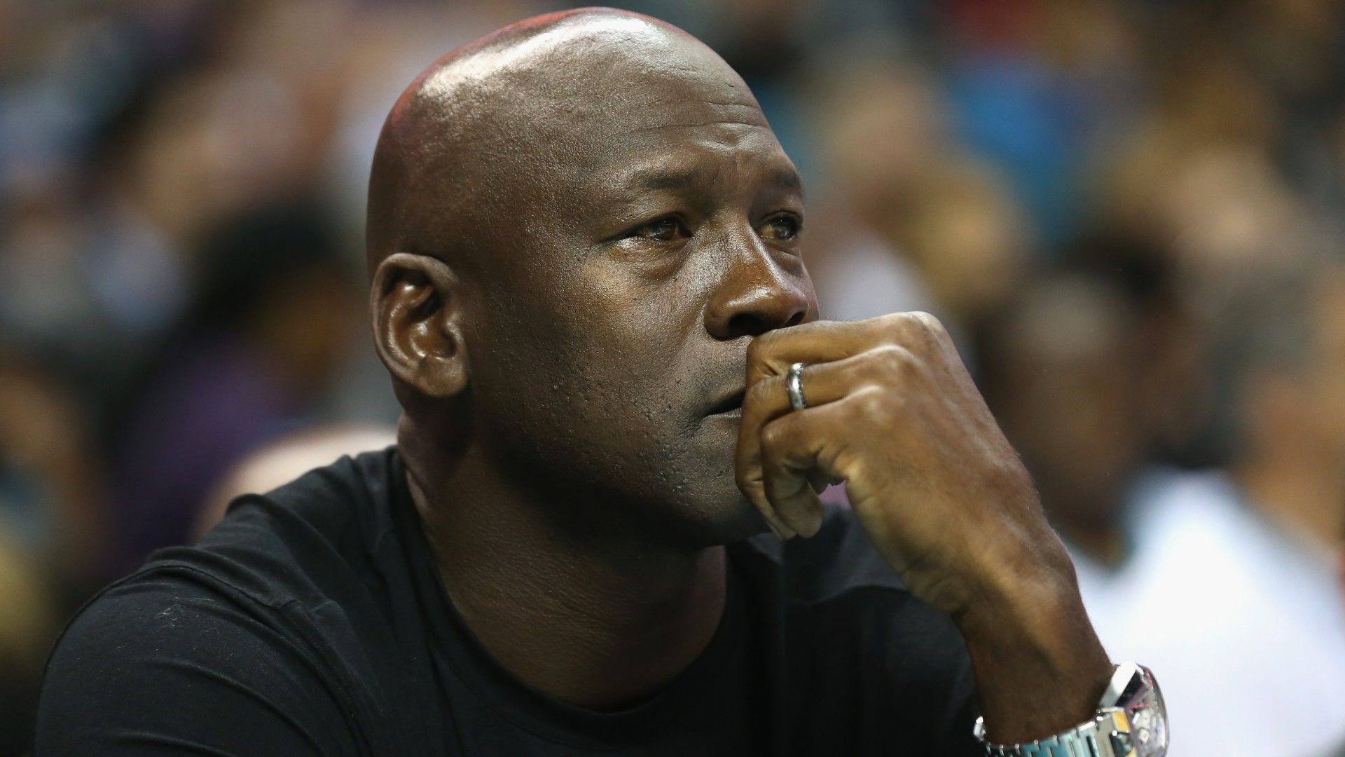 Michael Jordan egymillió dollárt a hurrikánáldozatoknak