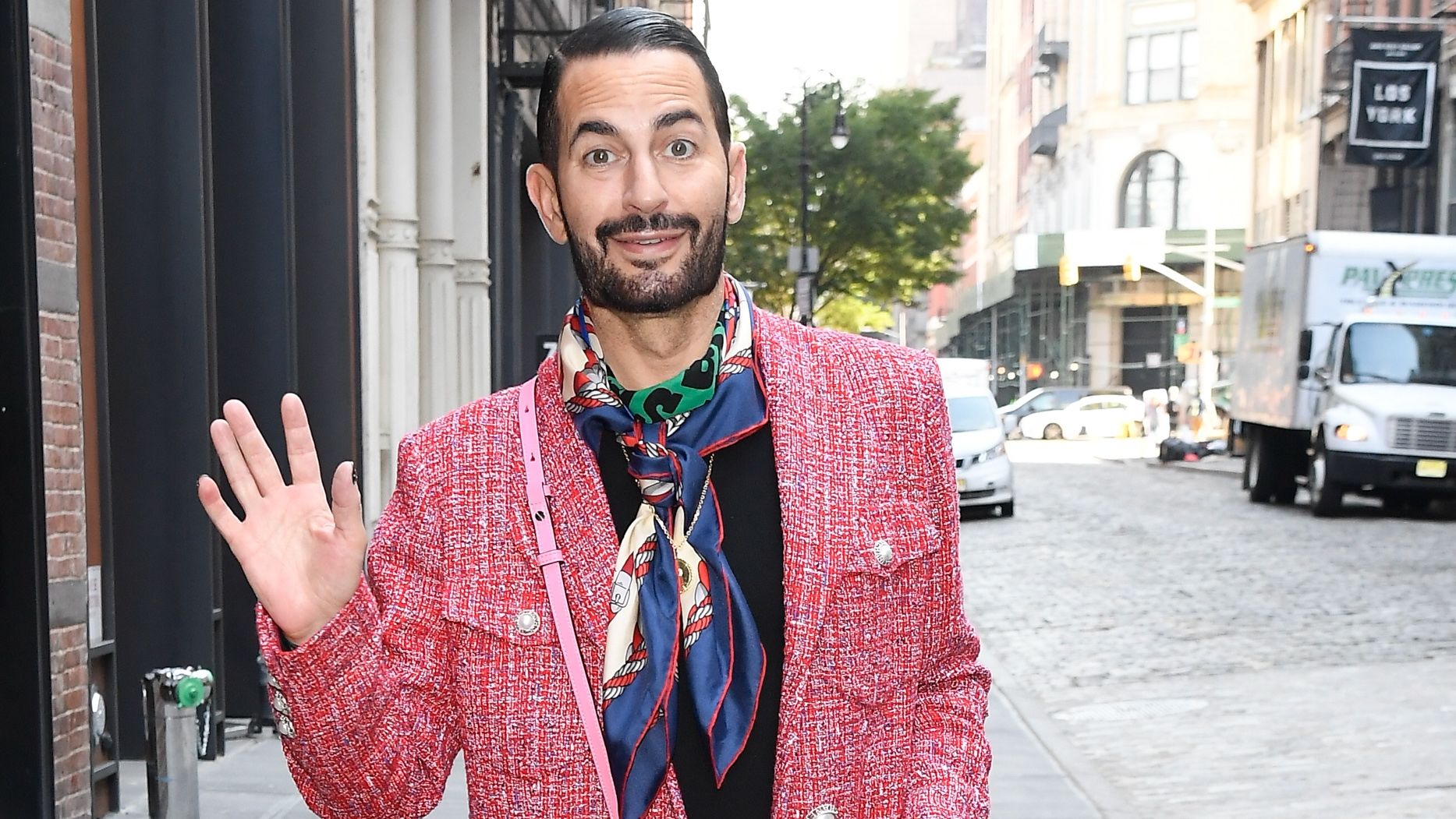 Marc Jacobs patája túlzásnak tűnik egy átlagos hétköznapra