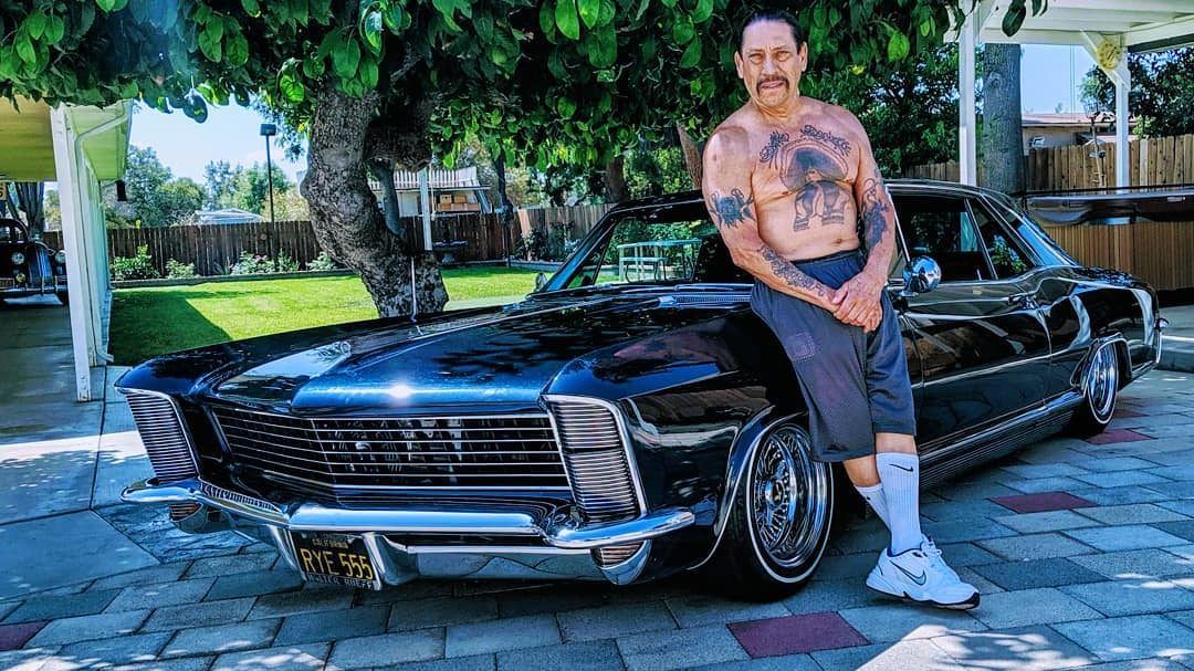 Danny Trejo tortával ünnepelte, hogy 51 éve nem iszik, nem drogozik