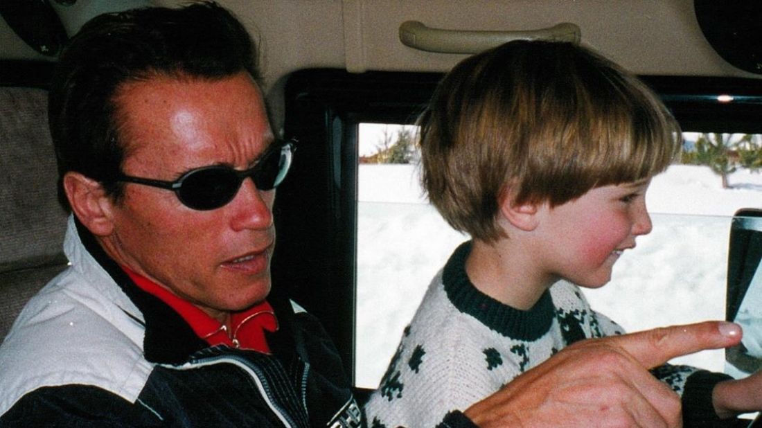 Arnold Schwarzenegger régi közös képekkel köszöntötte szülinapos fiát