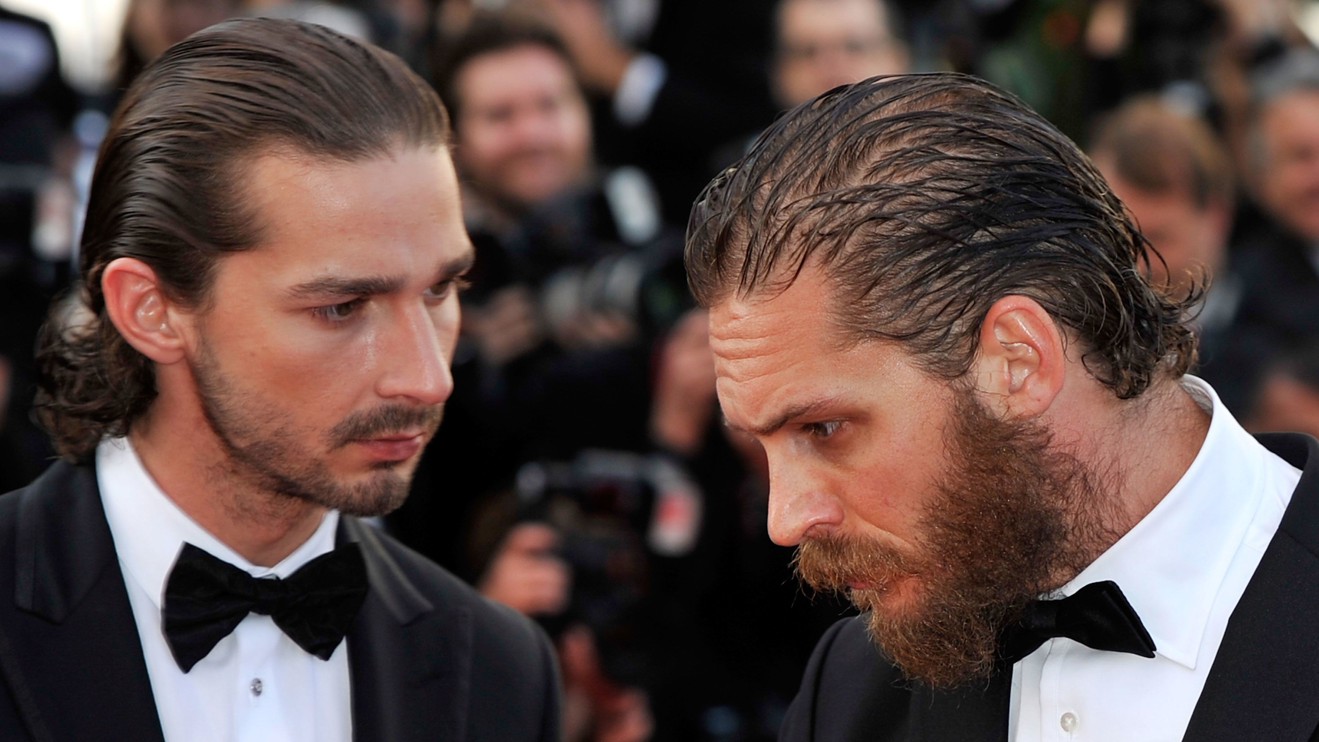 Shia LaBeouf meztelenül birkózott Tom Hardy-val