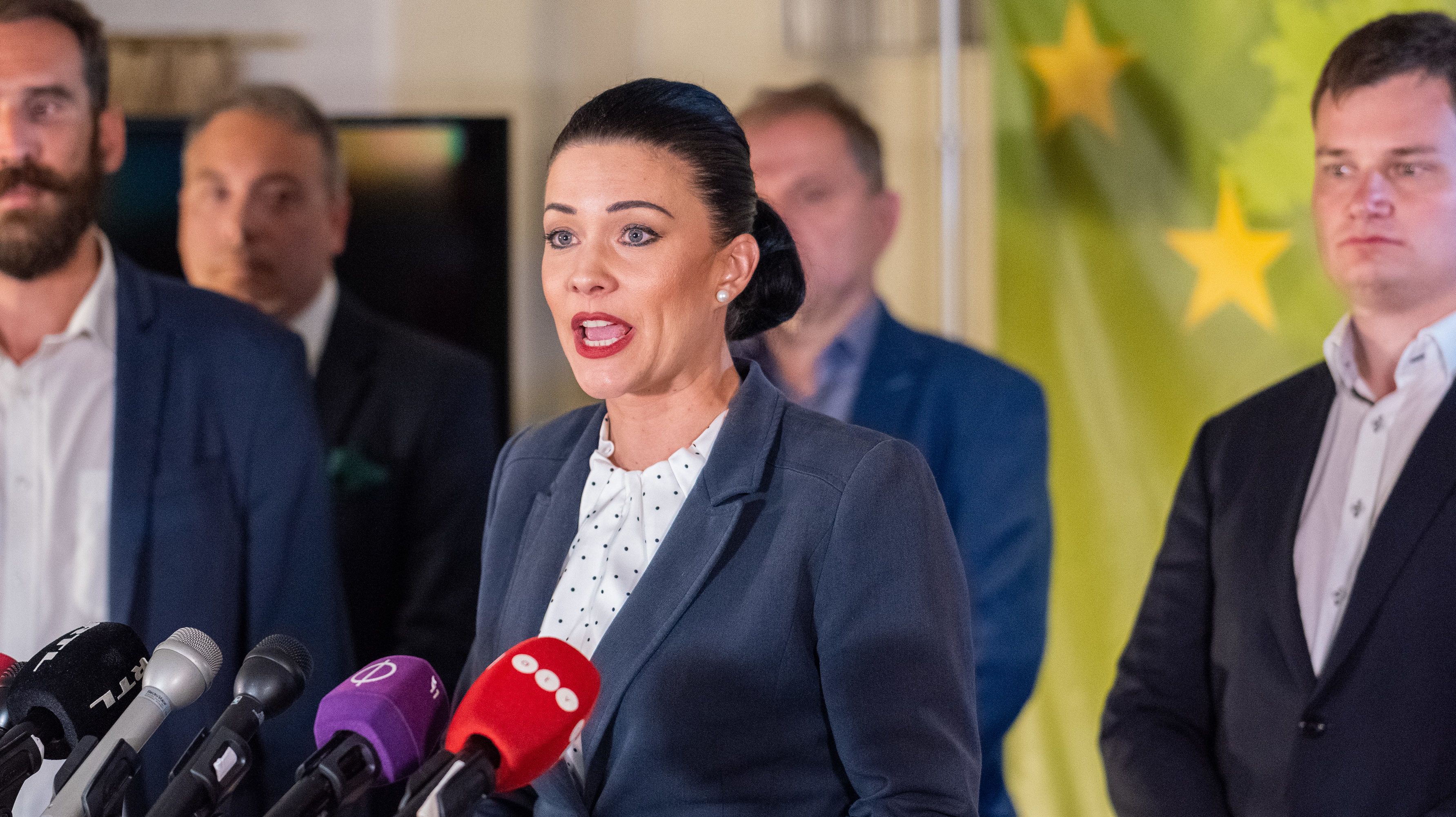 Gyermeket vár Demeter Márta
