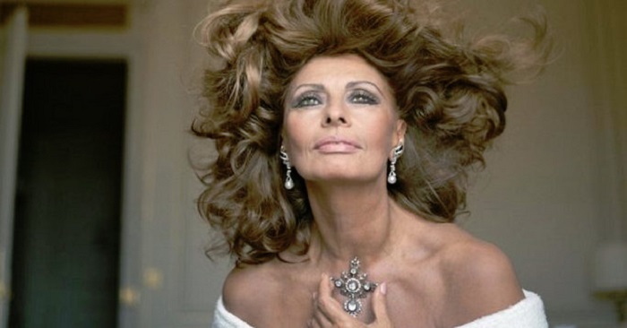 85 éves Sophia Loren, és még mindig gyönyörű – Tanácsait minden nőnek meg kellene fogadnia