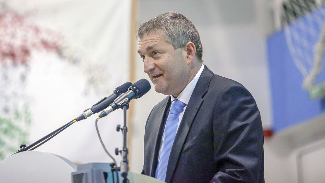 Nem engedték a fideszes polgármesternek, hogy a választás előtt 10 ezer forintos utalványt adjon a nyugdíjasoknak