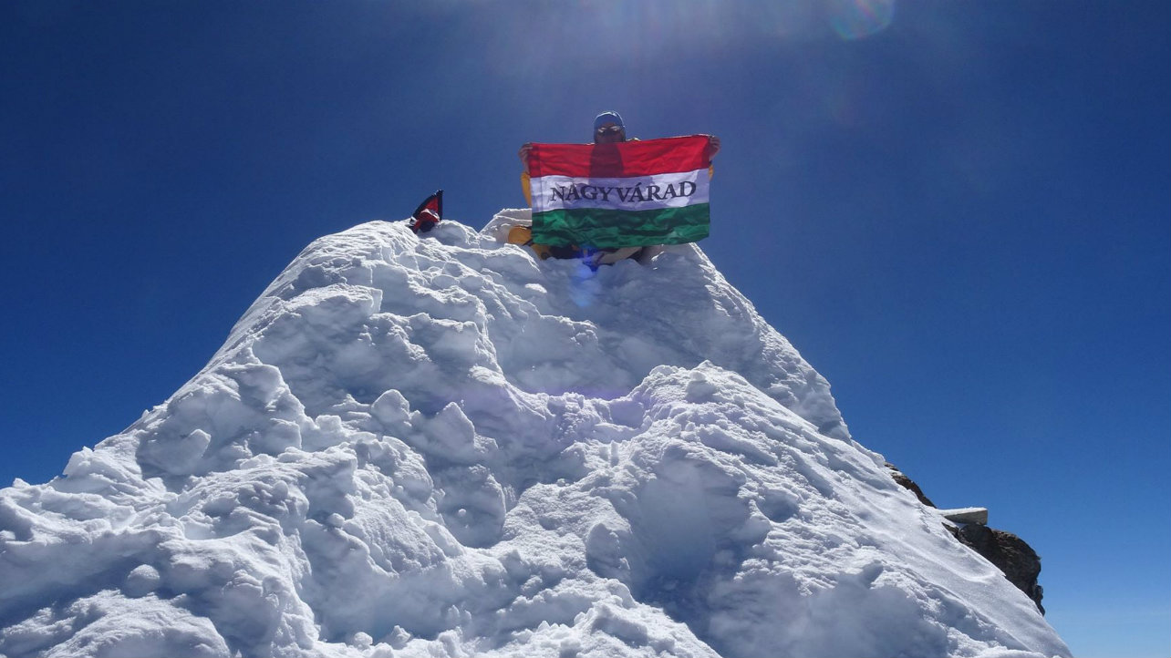 A fokozott lavinaveszély ellenére Varga Csaba elindult a Dhaulagiri csúcsára