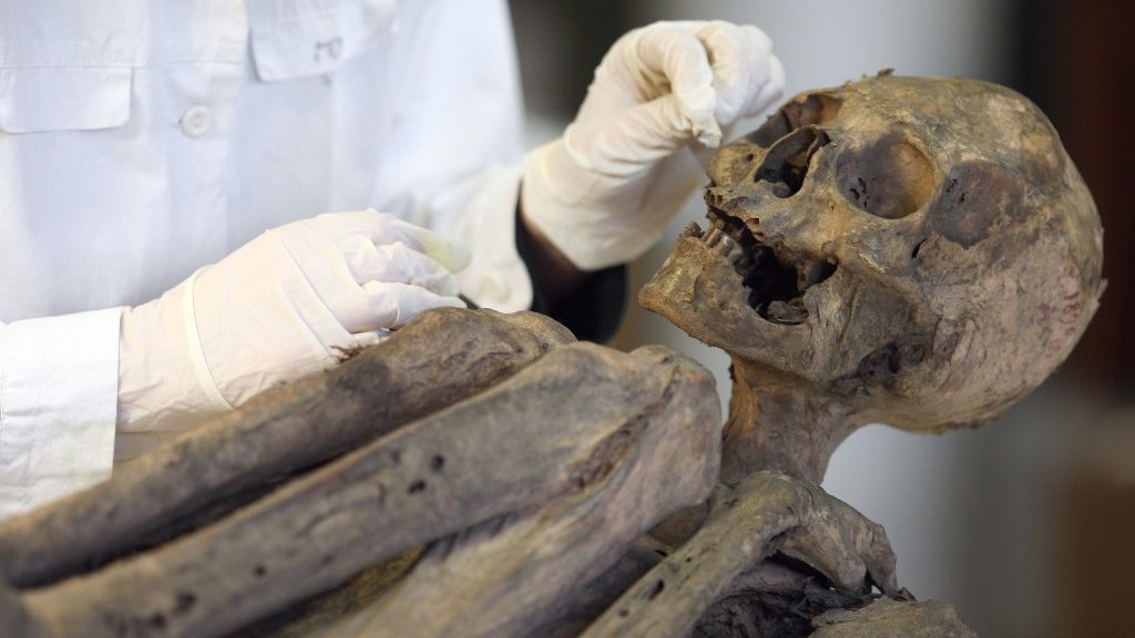 Évekig tartotta lázban a kutatókat a háromkezű múmia rejtélye