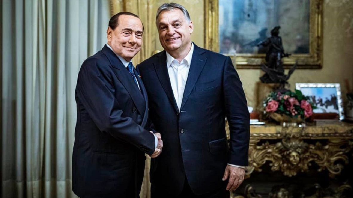 Orbán Berlusconi pártjával egyeztetett Rómában