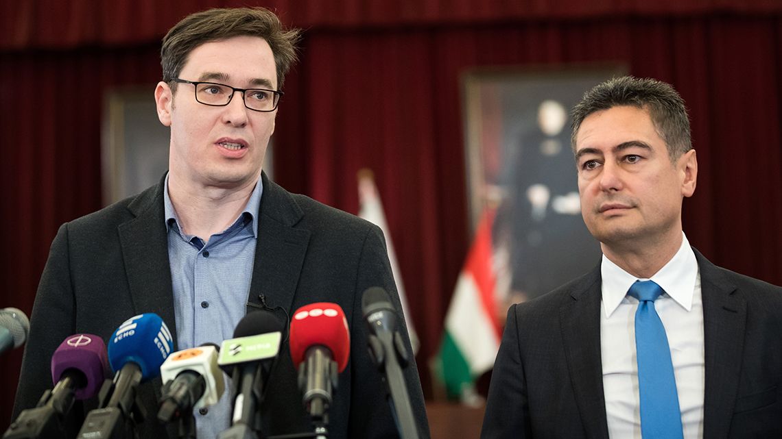 Ezen a választáson a Fidesz is bukhat, de az ellenzék mindent elveszíthet