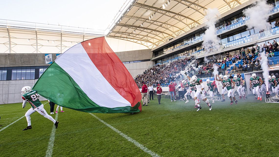 Úgy látszik, megvan a csodaszer, ami megtöltheti az üresen kongó magyar stadionokat: a tojáslabda