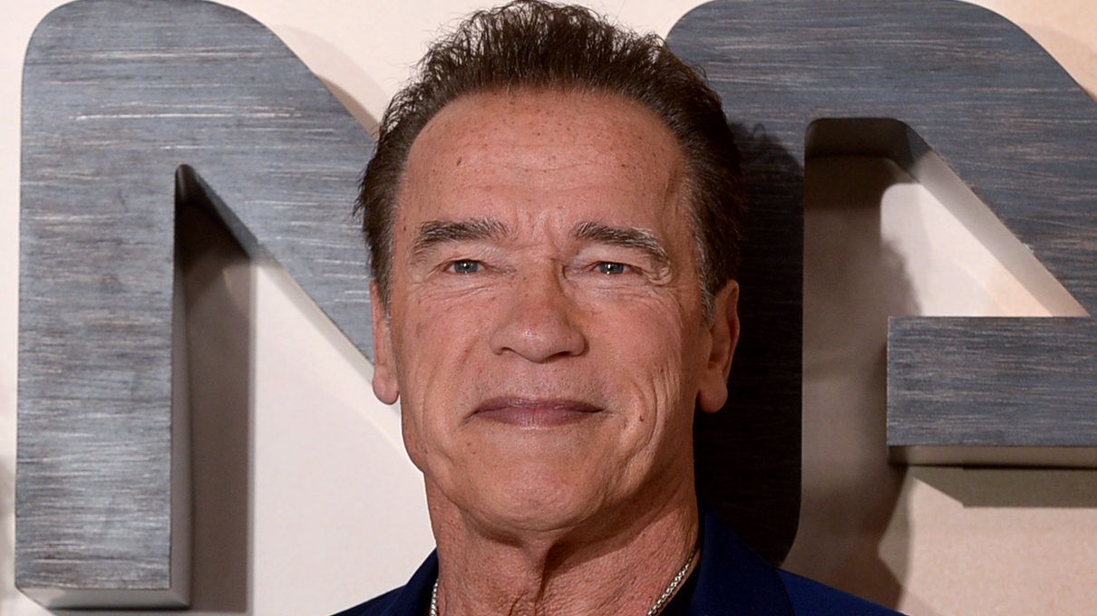 Schwarzenegger még egy hosszú repülőút után is egyből gyúrni megy