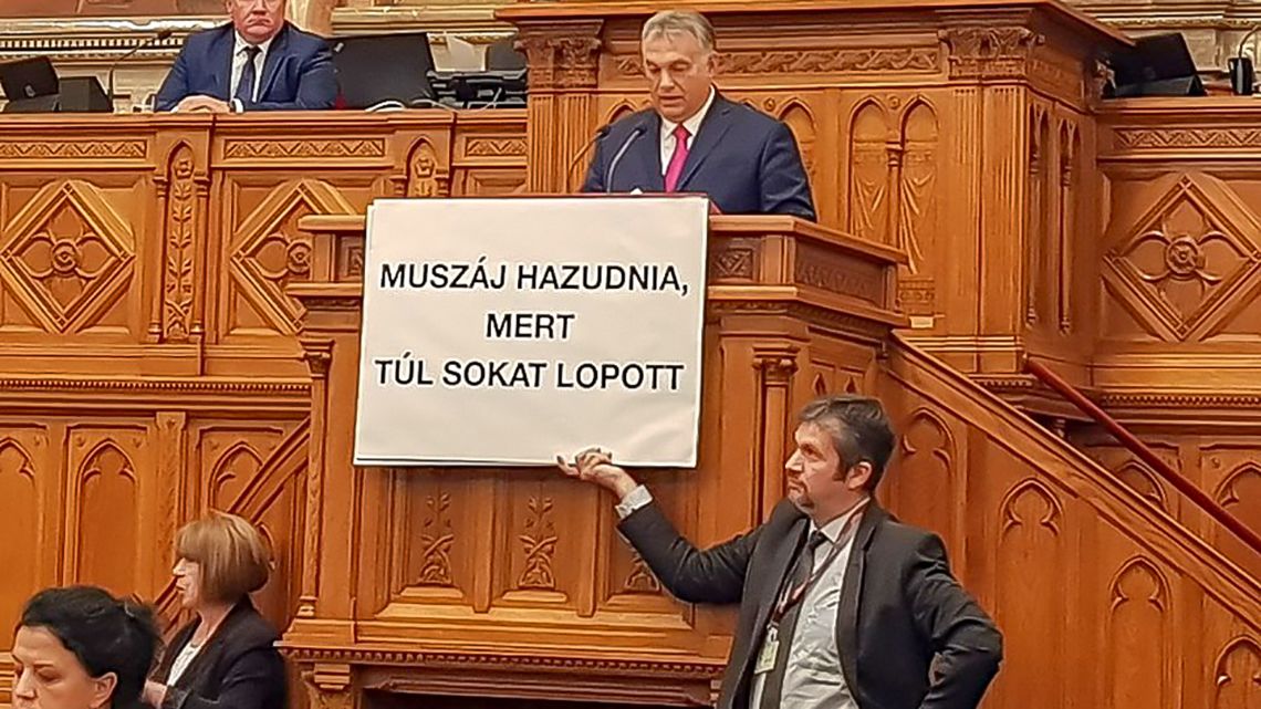 A lófasz is majdnem előkerült Orbán beszéde közben