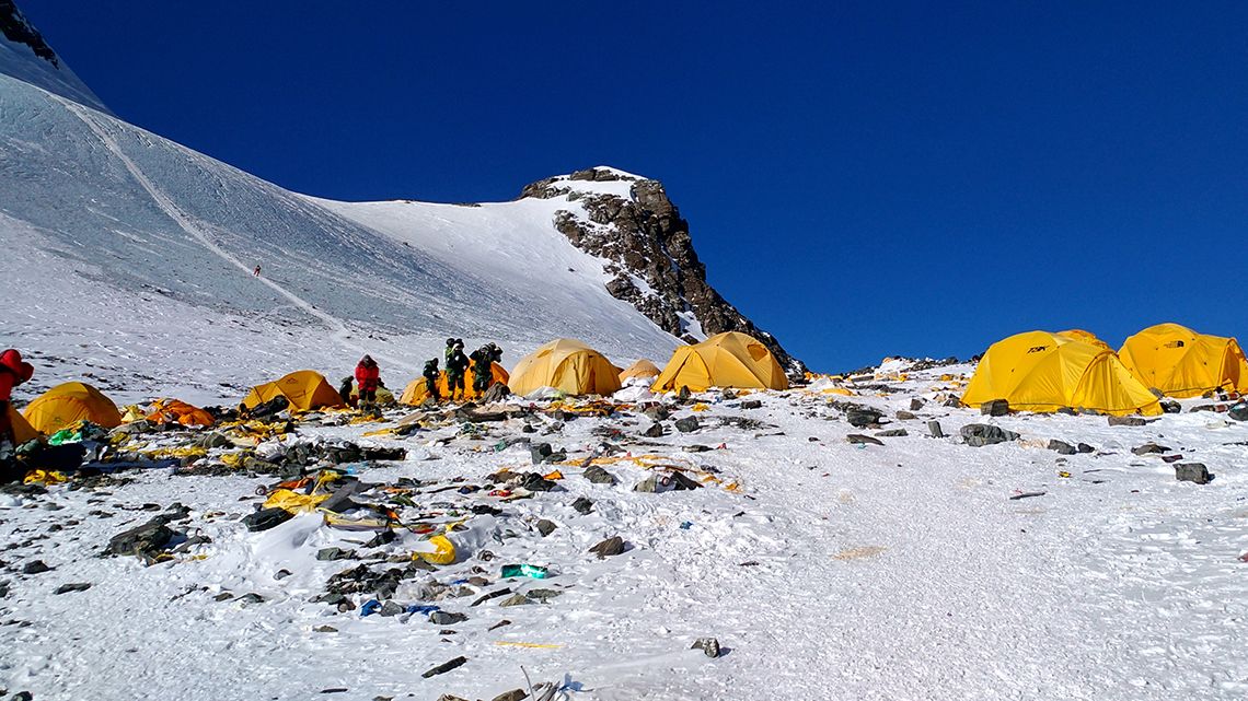 Egy Mount Everest rekorder és egy műanyagbankár is Budapestre érkezik
