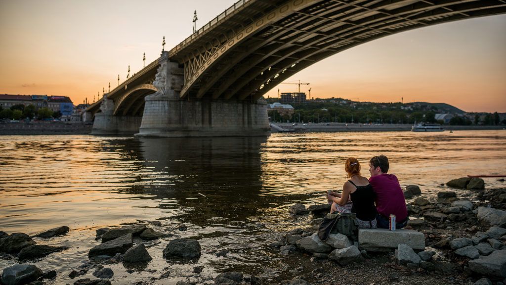 Masszív olajfolt úszott végig a Duna belvárosi szakaszán