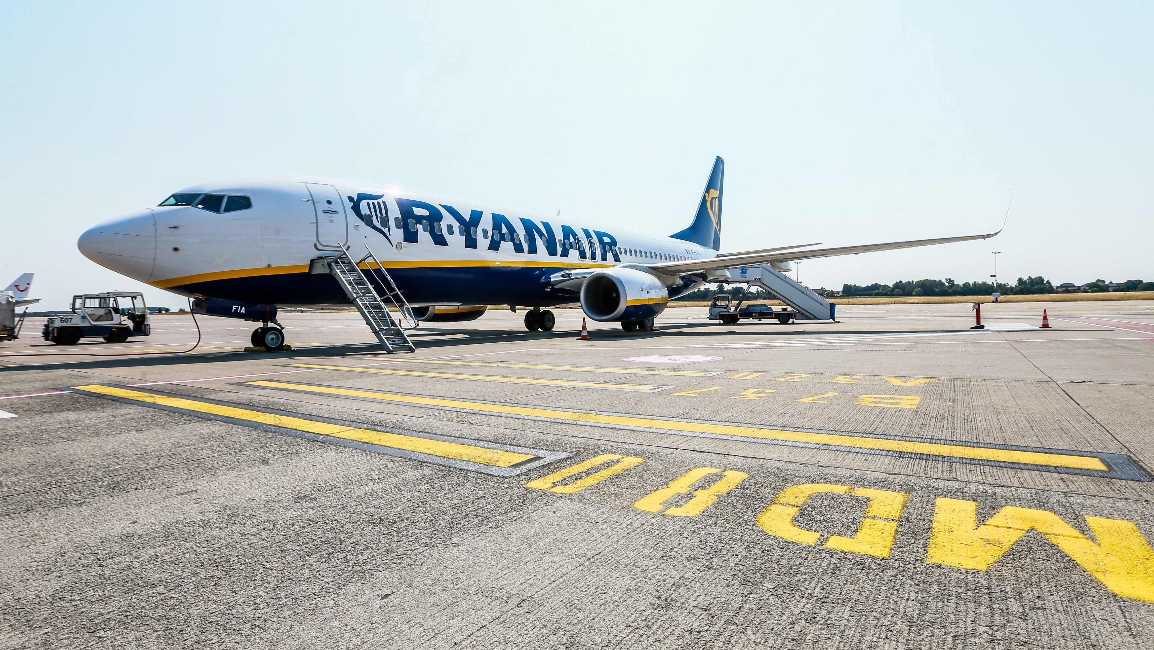 A Ryanair megpróbálta eltitkolni, hogy három gépén is repedés volt