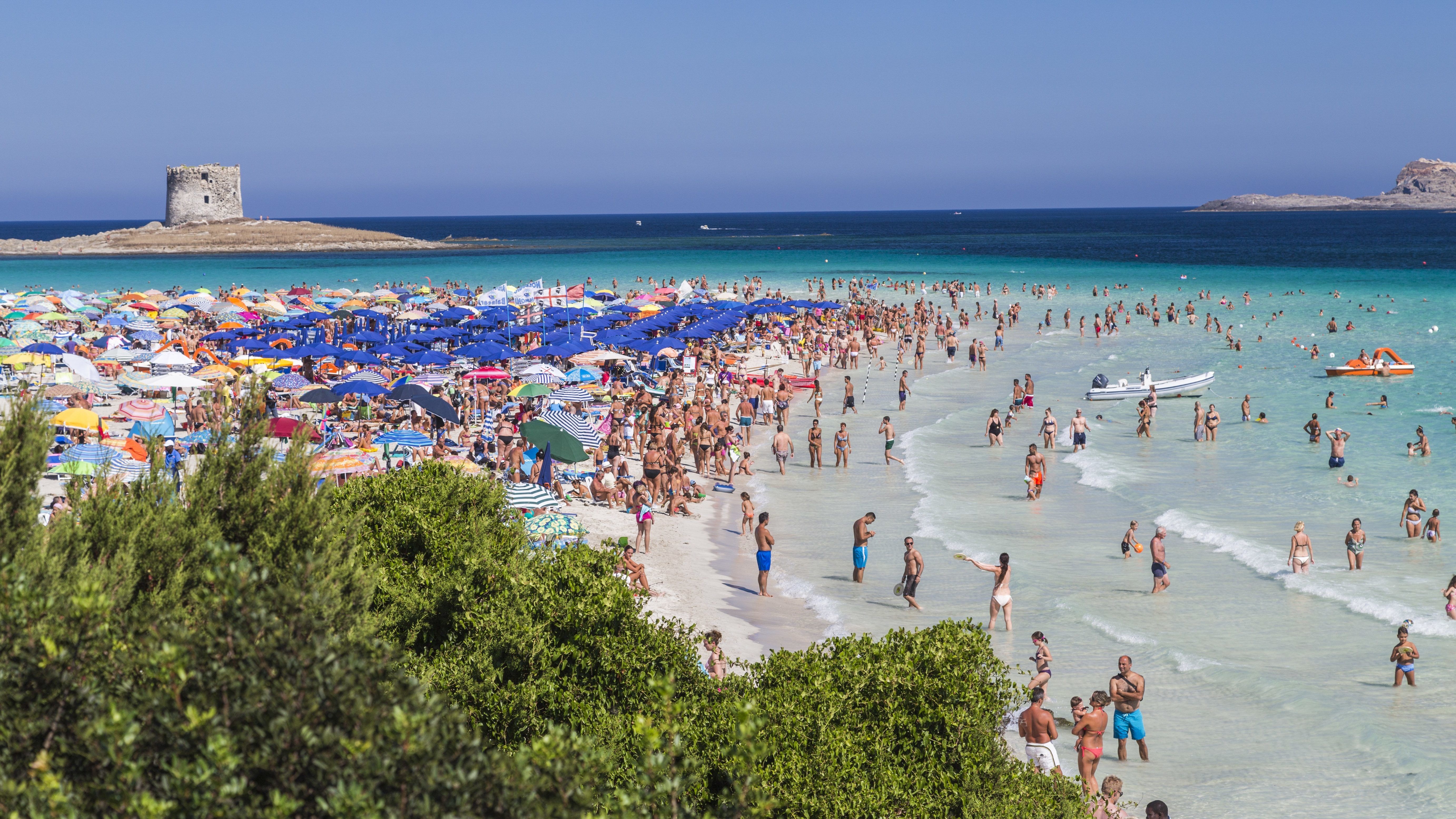 Fizetős lesz Szardínia legszebb strandja