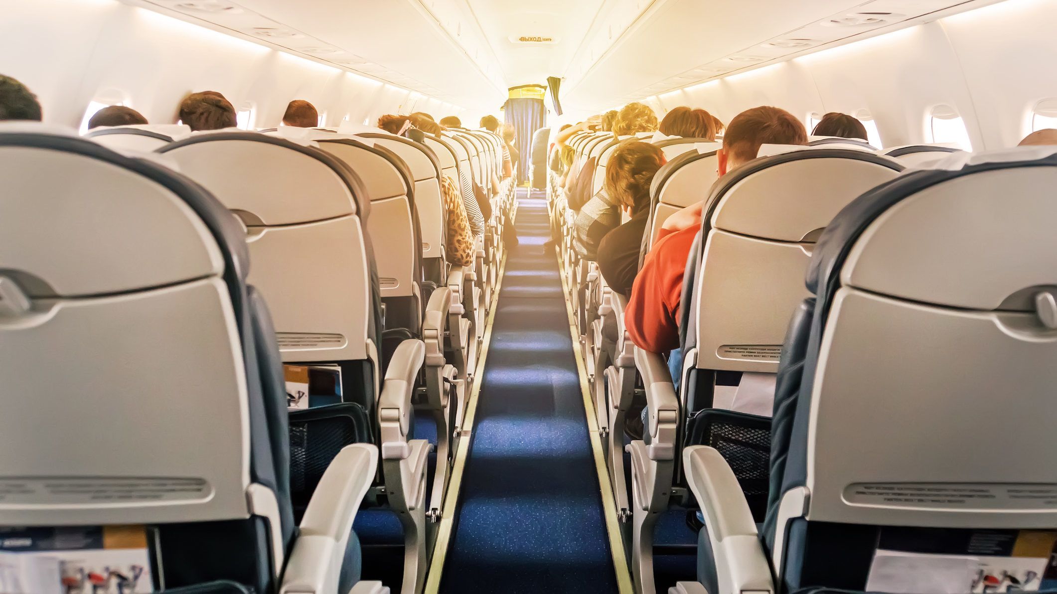 A szülők felháborodtak: undorító kérdést tett fel egy légitársaság a gyerekekről