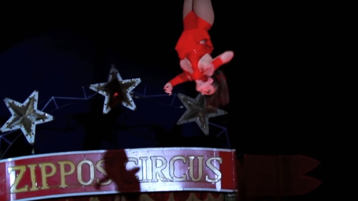 Két akrobata is lezuhant a hétvégén cirkuszi előadás közben
