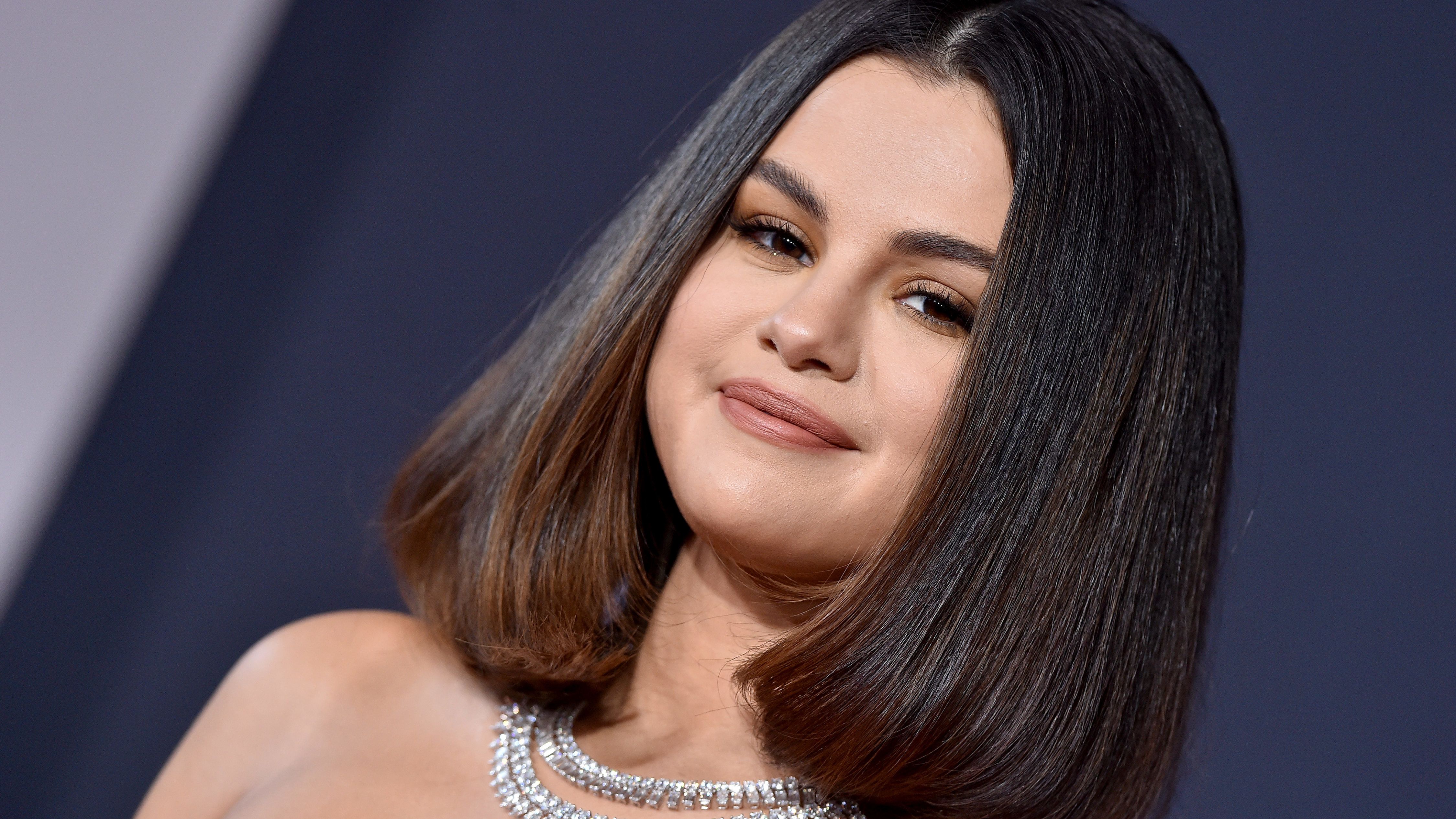 Selena Gomez új tetoválását csak veszélyes szituációkban láthatod