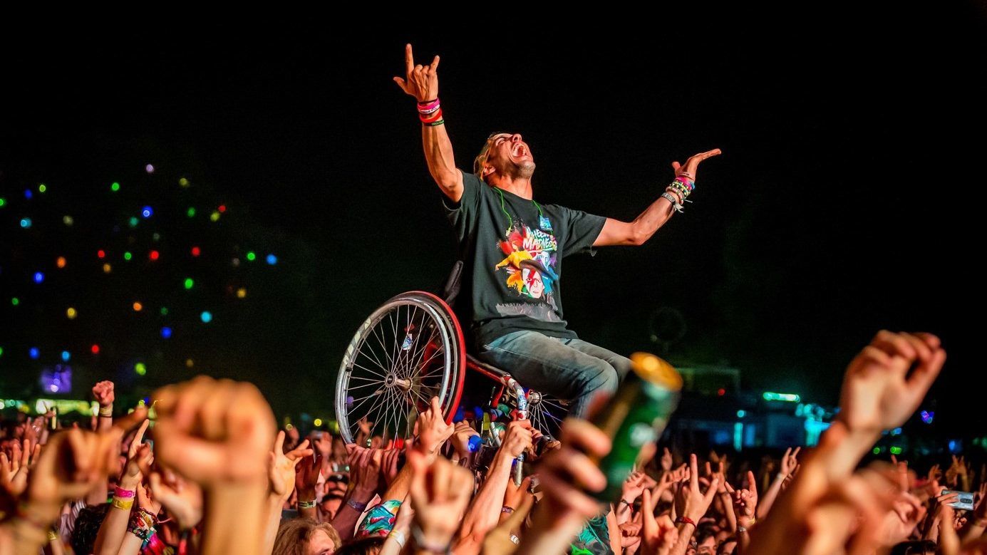 Dave Grohl könnyekig meghatódott a Szigetes dokumentumfilmtől